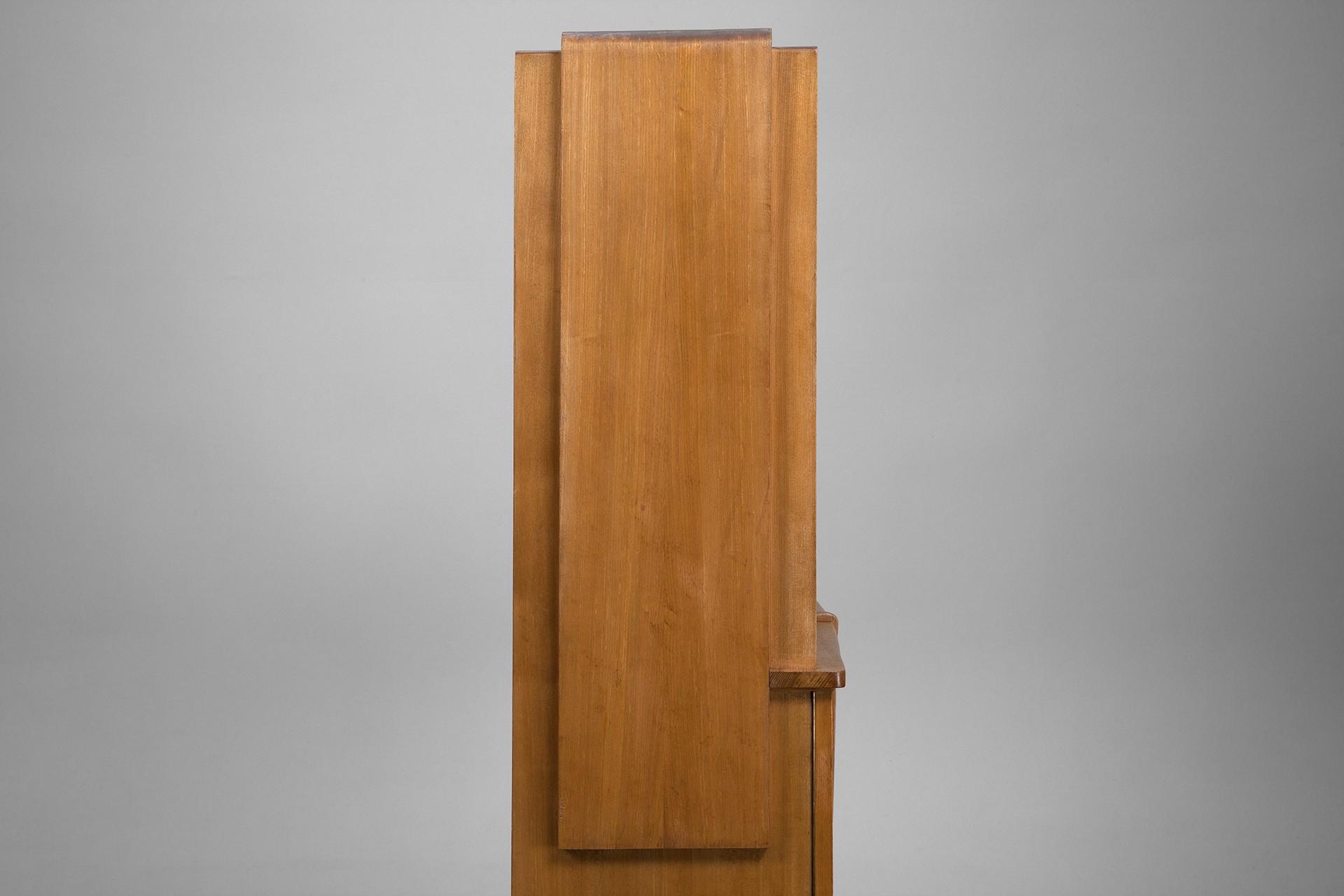 Cabinet image 8