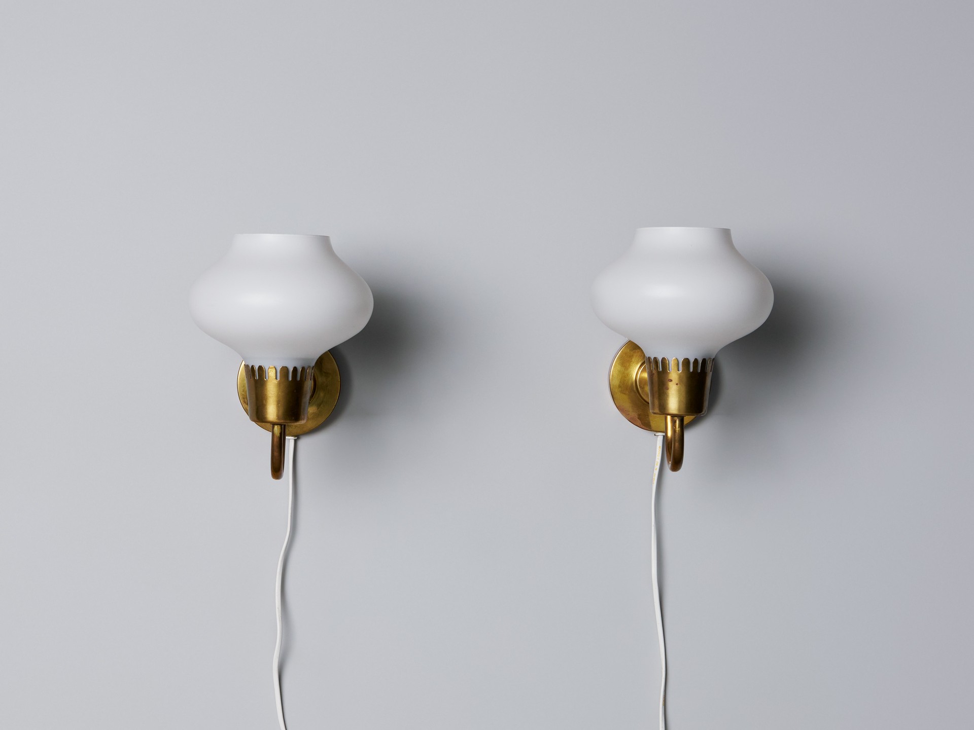 Pair of Wall Lamps image 3