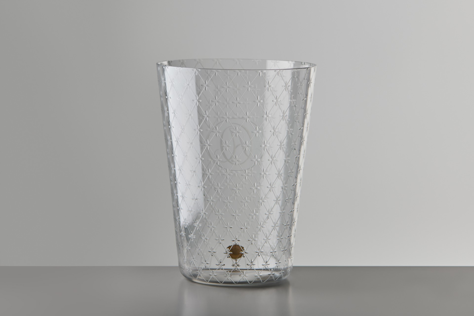 Vase image 2