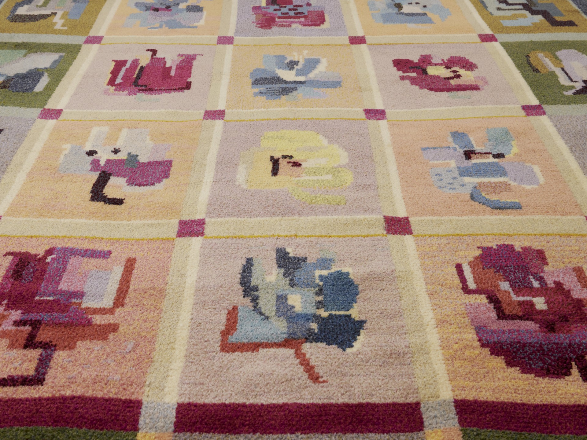 Unique Carpet image 4