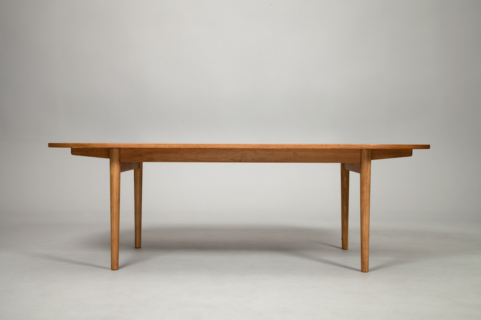 Dining table image 2