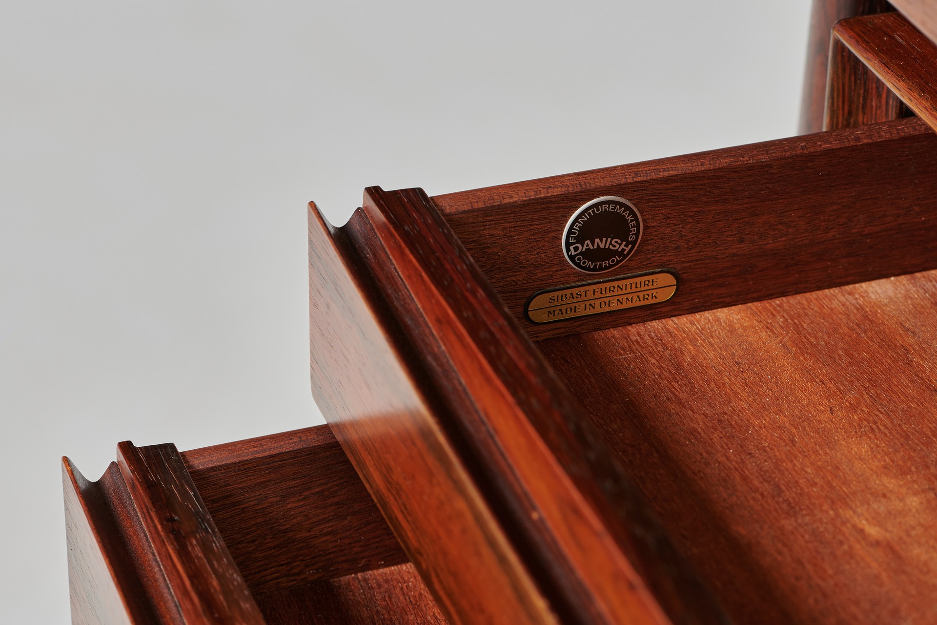 Sideboard image 8