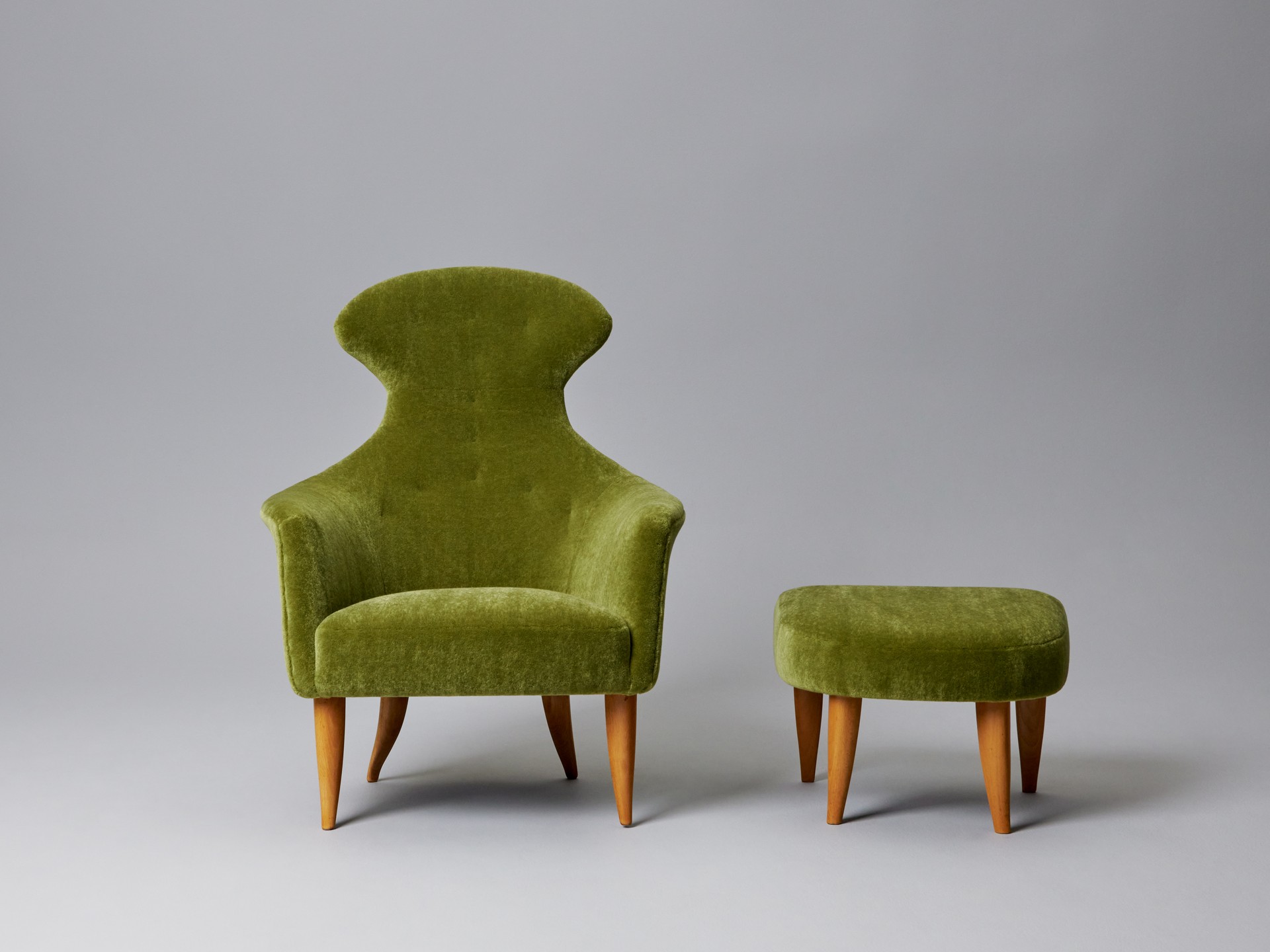 Lounge Chair and Footstool "Big Eva" image 2