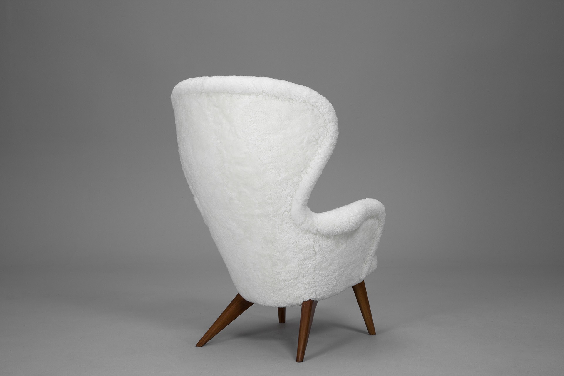 Sheepskin Armchair image 4