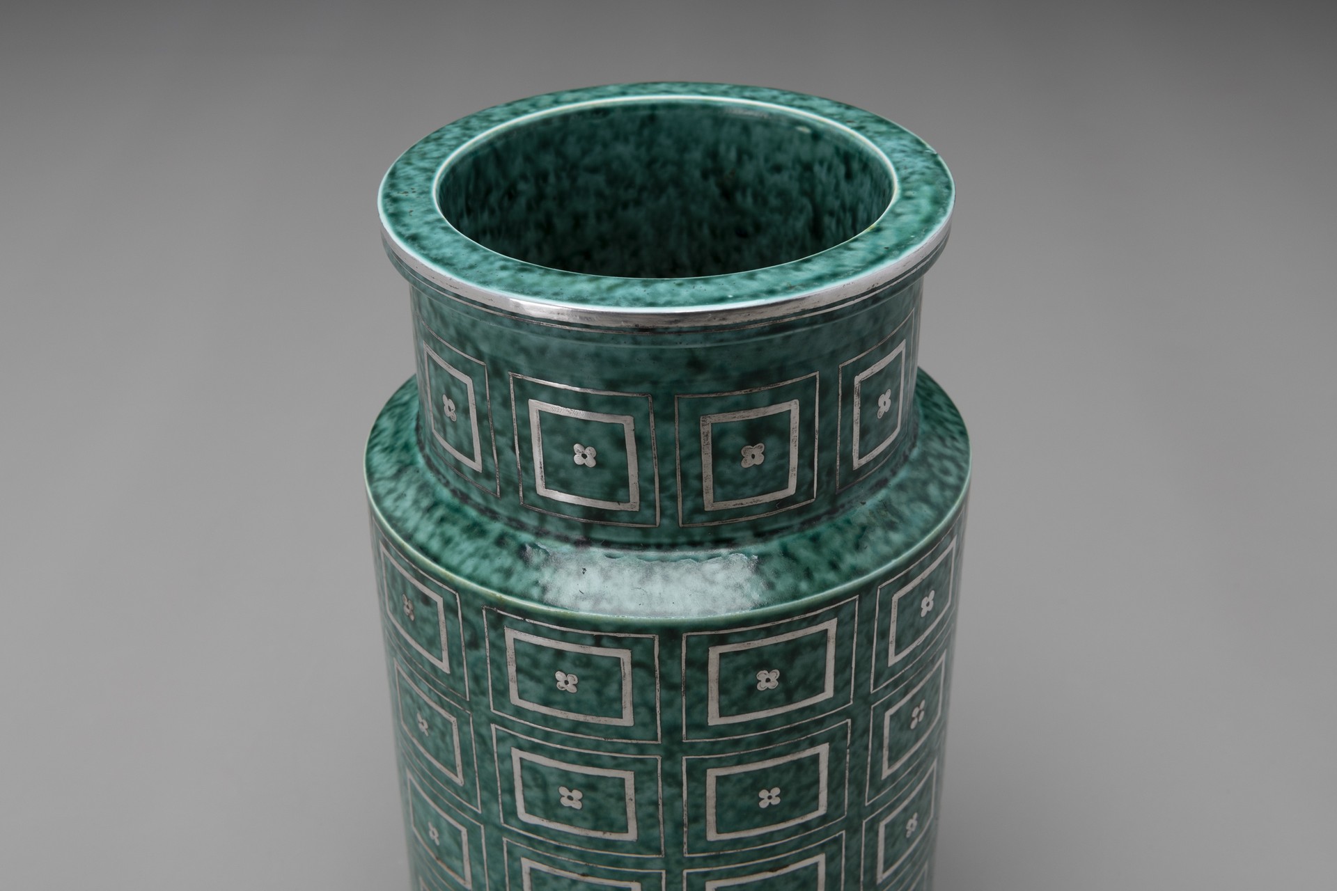 Vase image 2