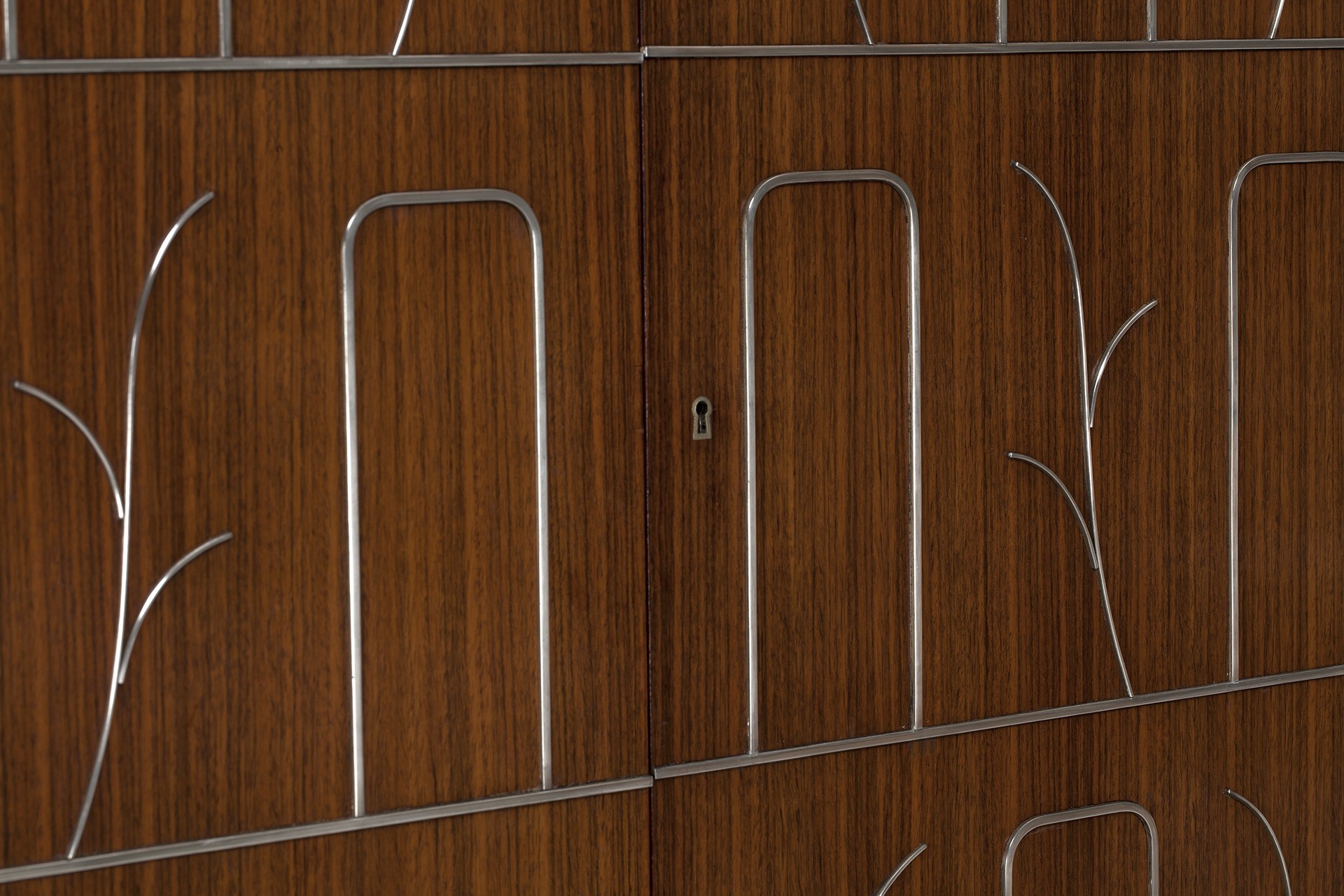 Bar Cabinet image 8