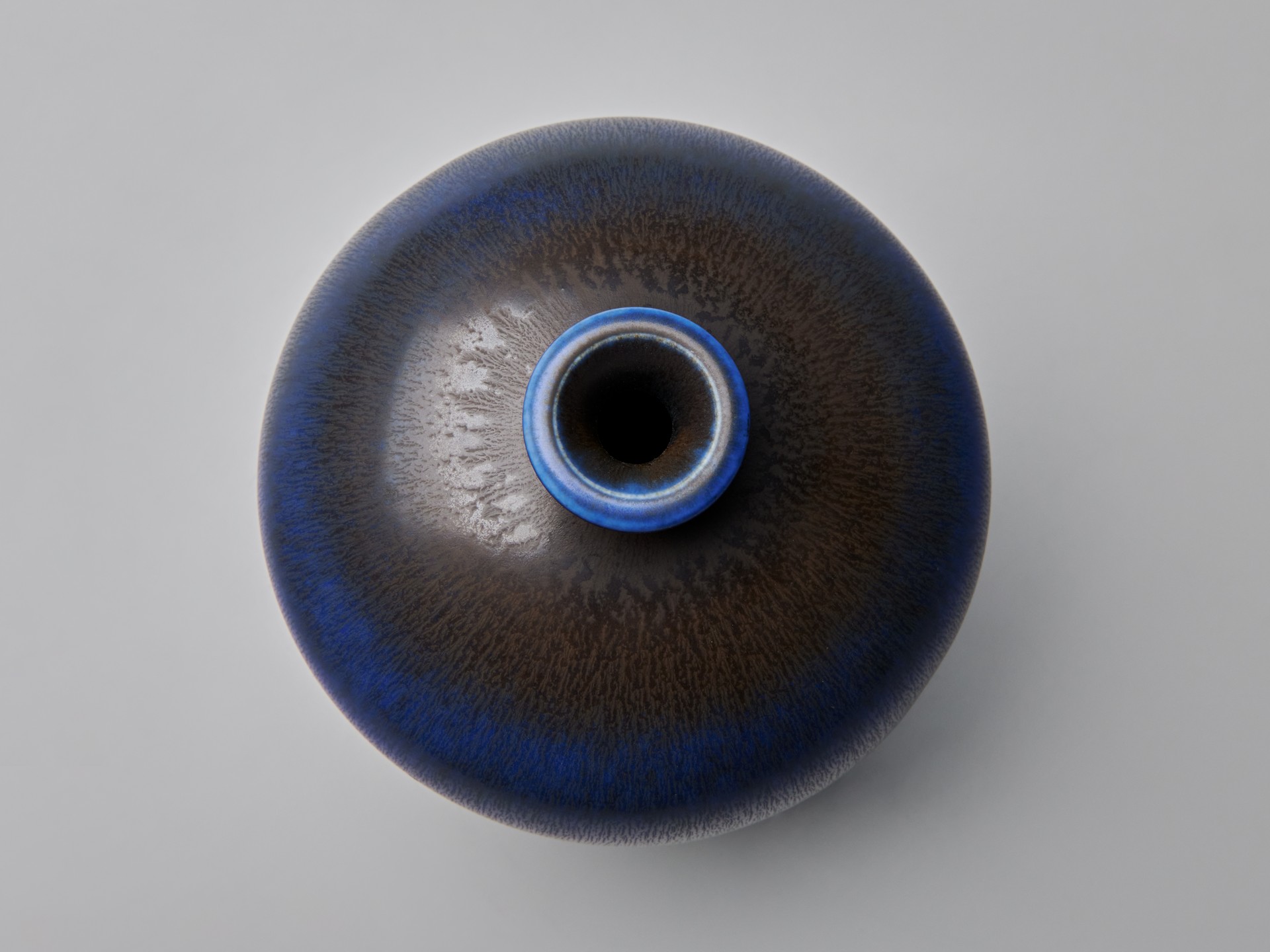 Group of three vases image 3