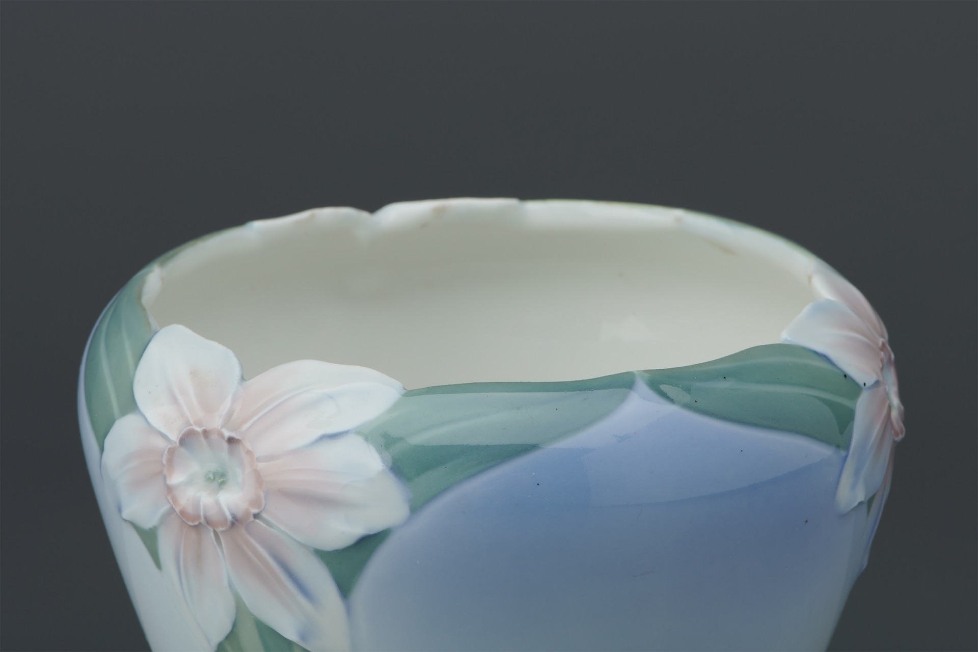Vase image 2