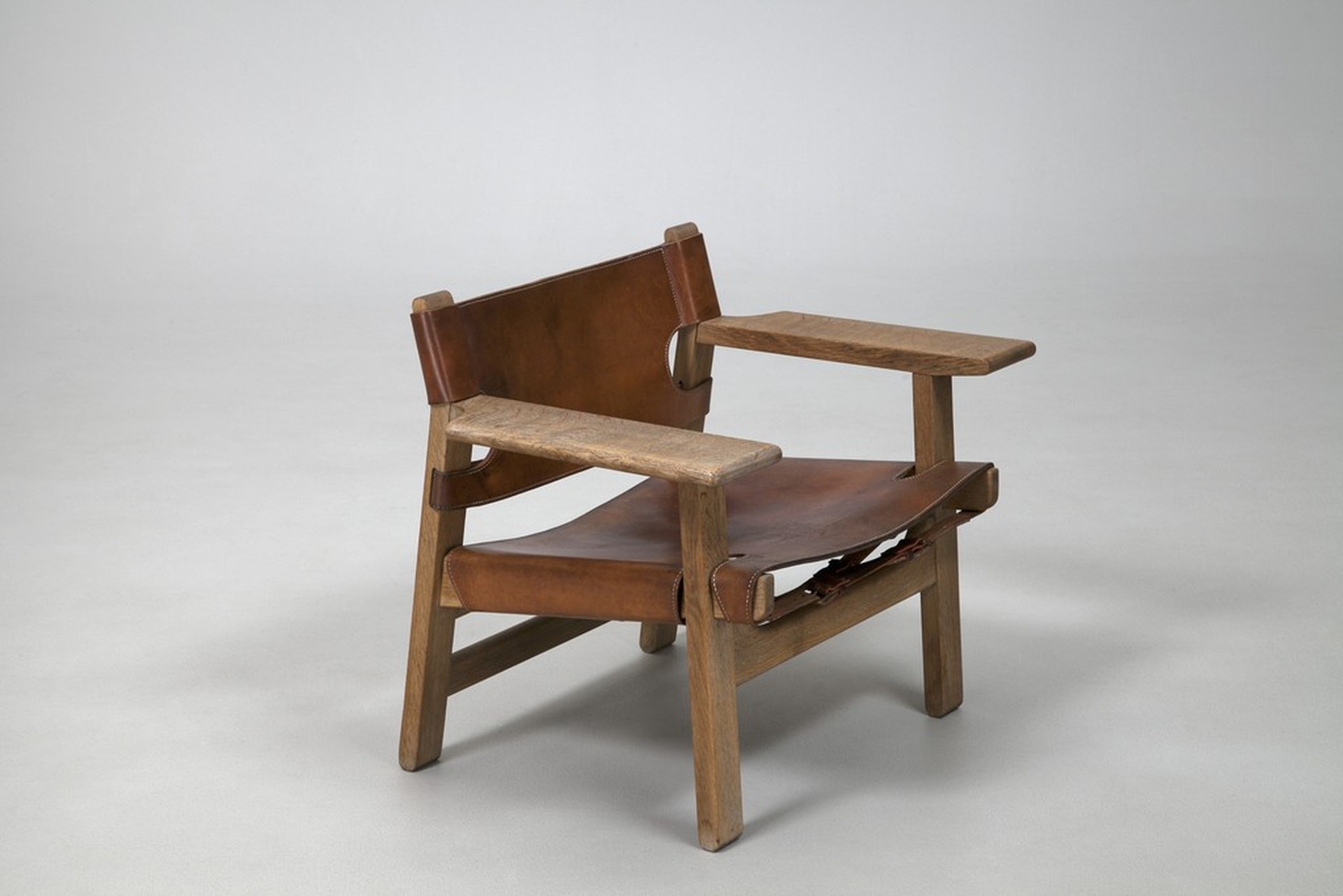 Set of Three Armchairs 'The Spanish Chair' image 7