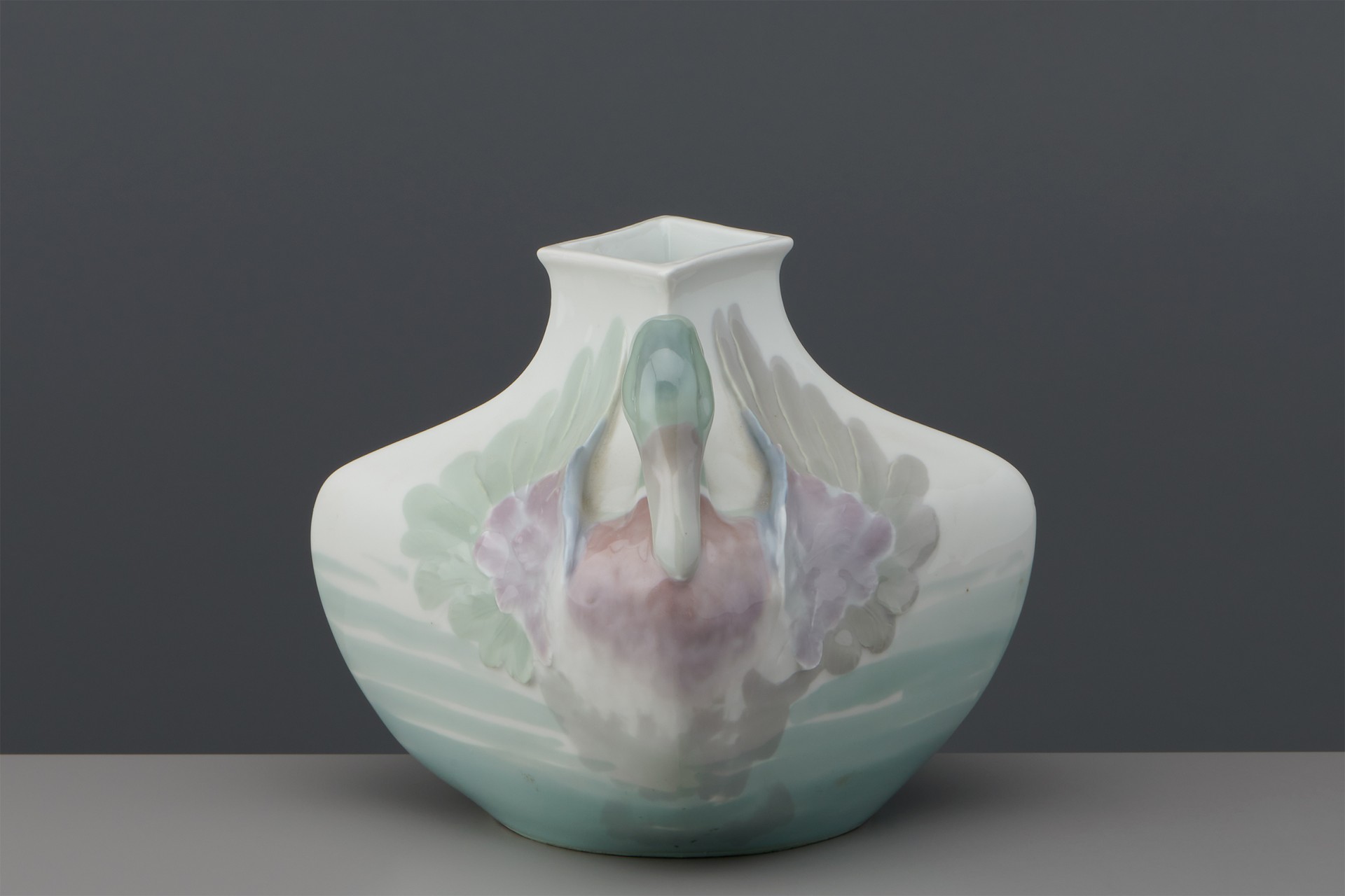 Vase image 3