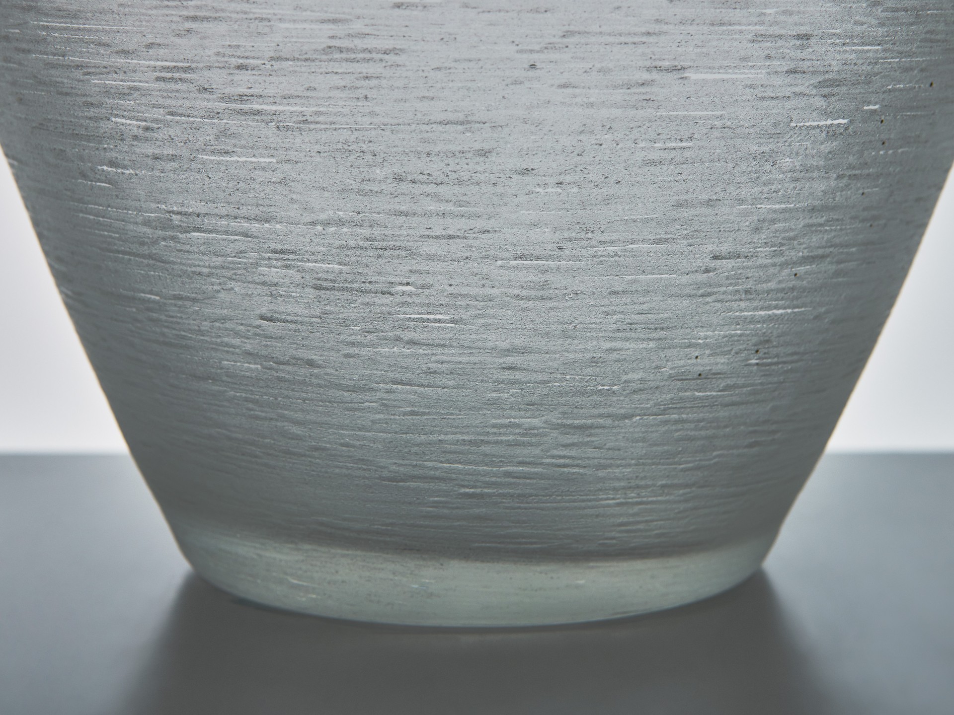 Vase image 3