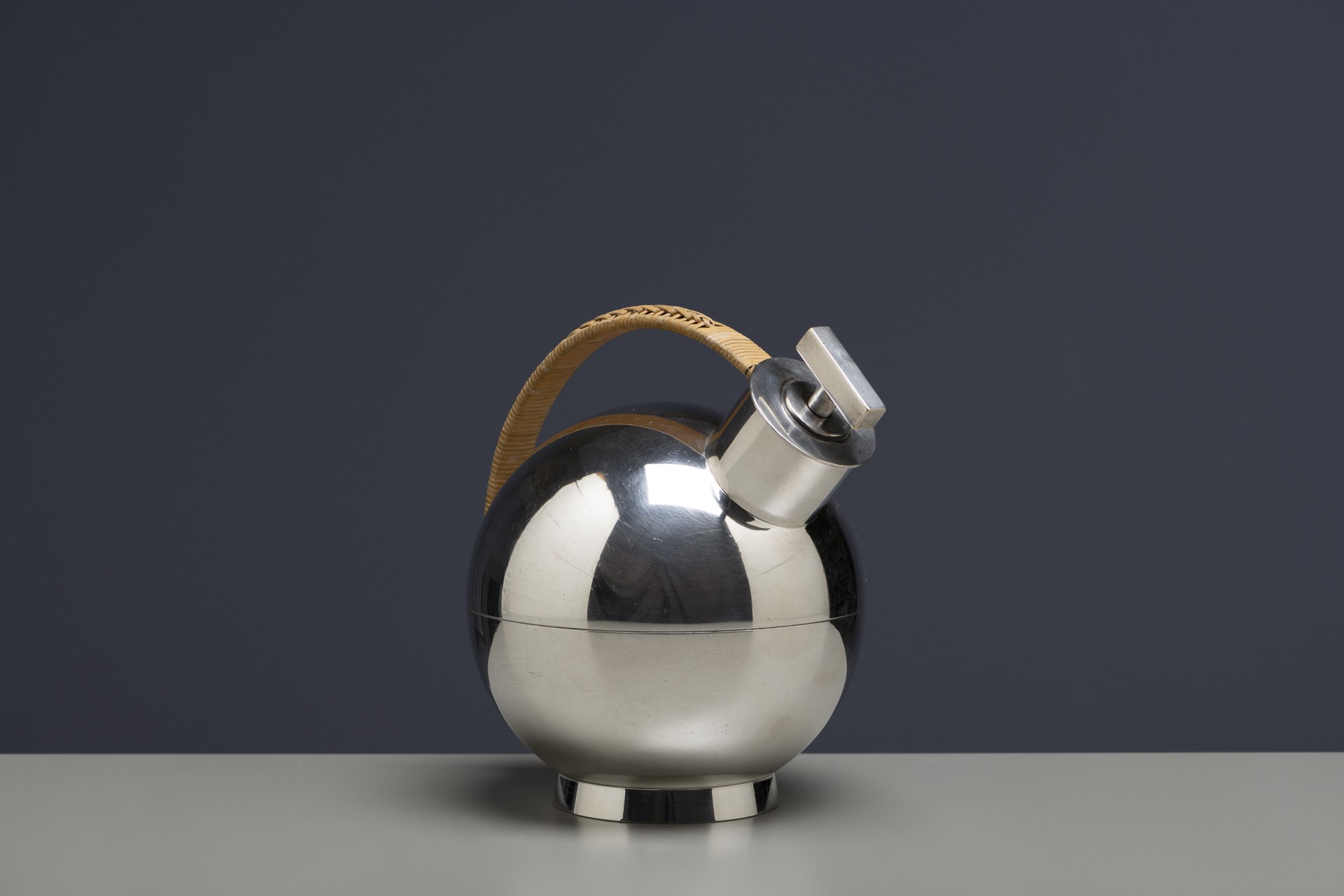 Cocktail shaker image 3