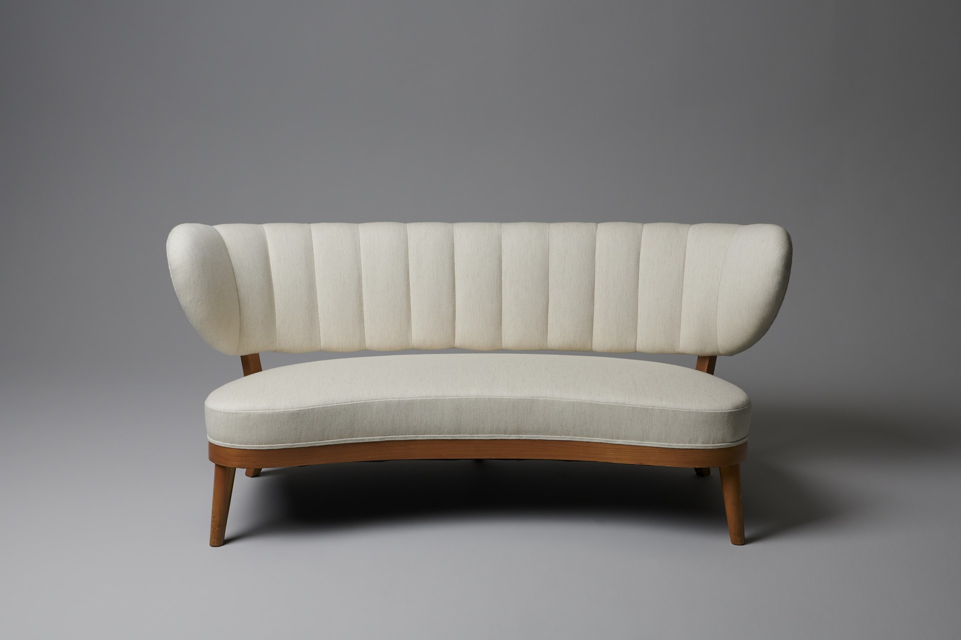 Sofa image 2