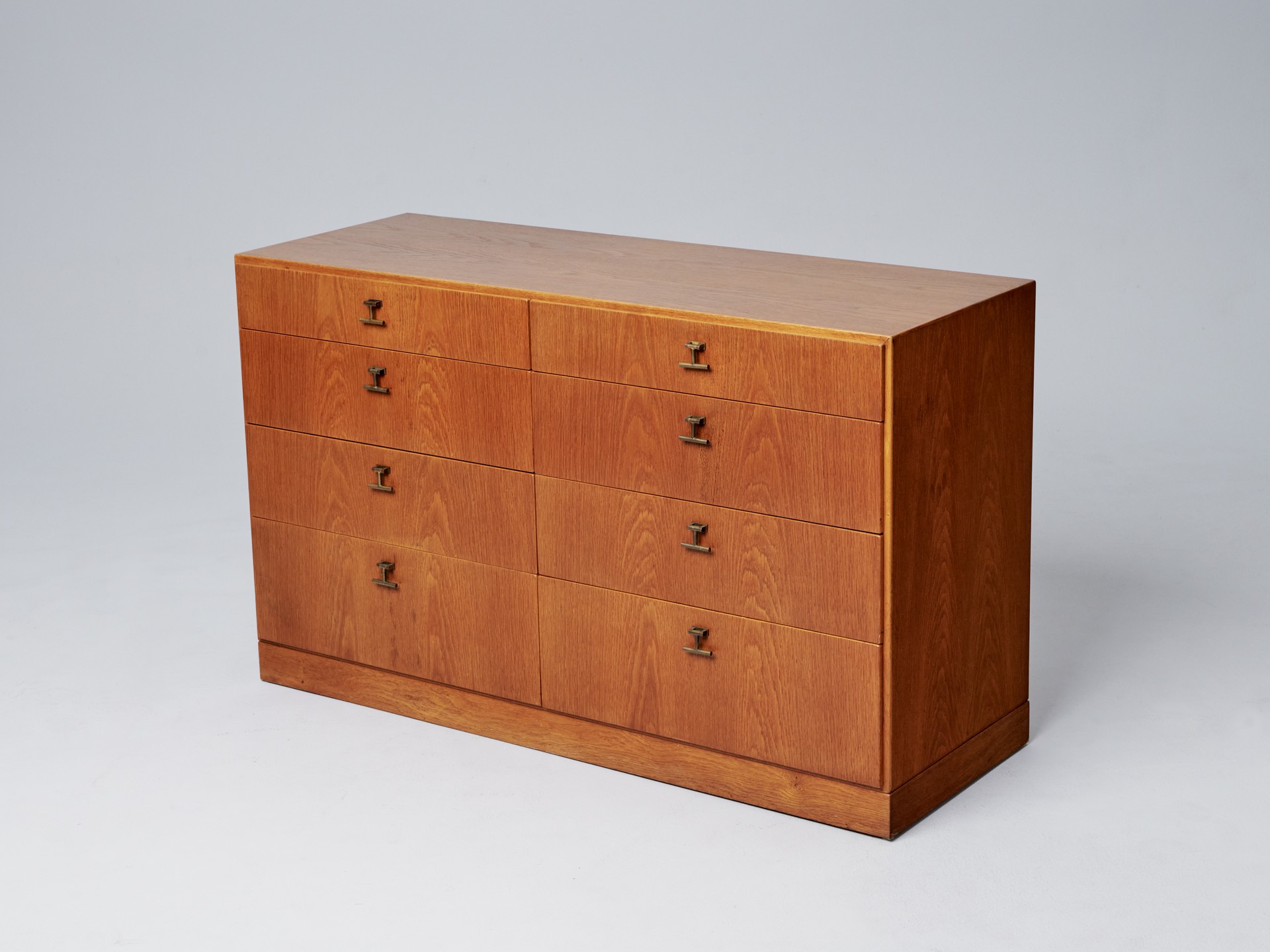 Chest of Drawers image 2