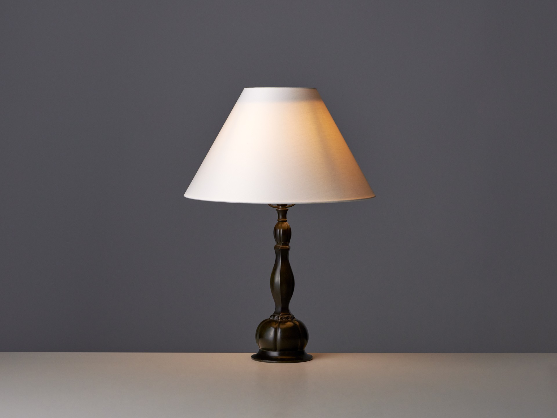 Table Lamp image 2
