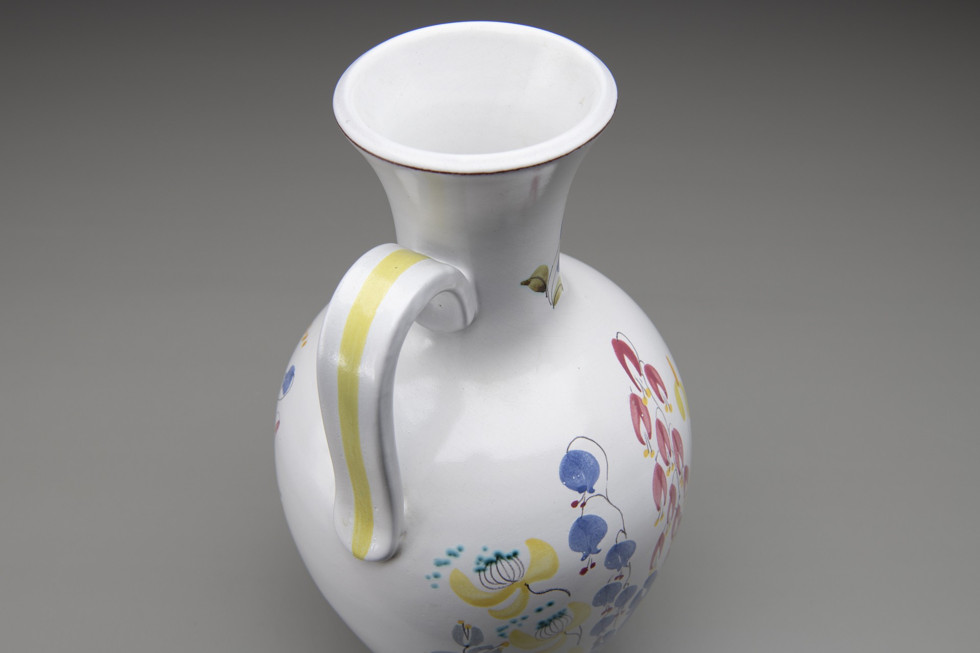 Large Single Handle Vase image 3