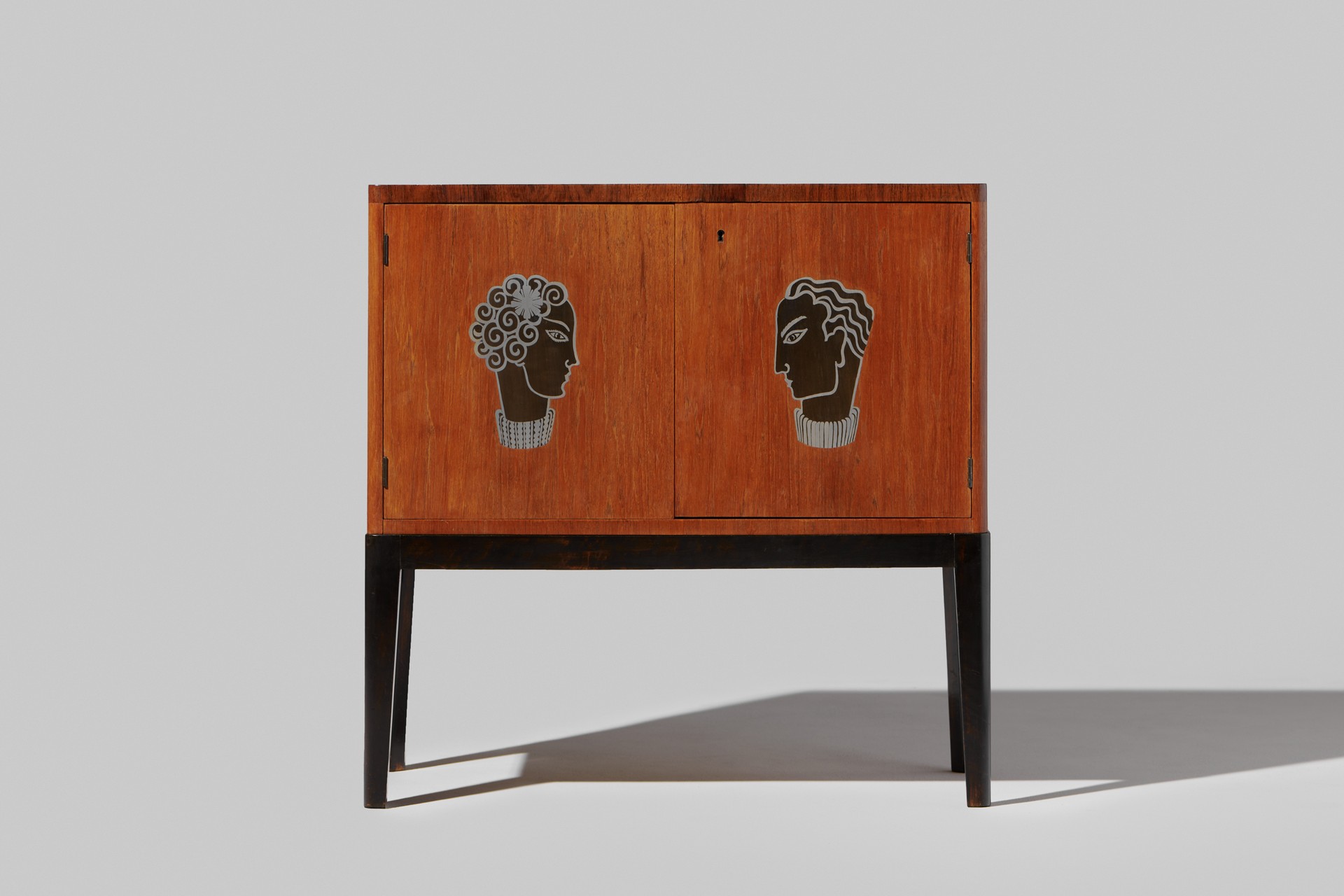 Cocktail Cabinet image 2