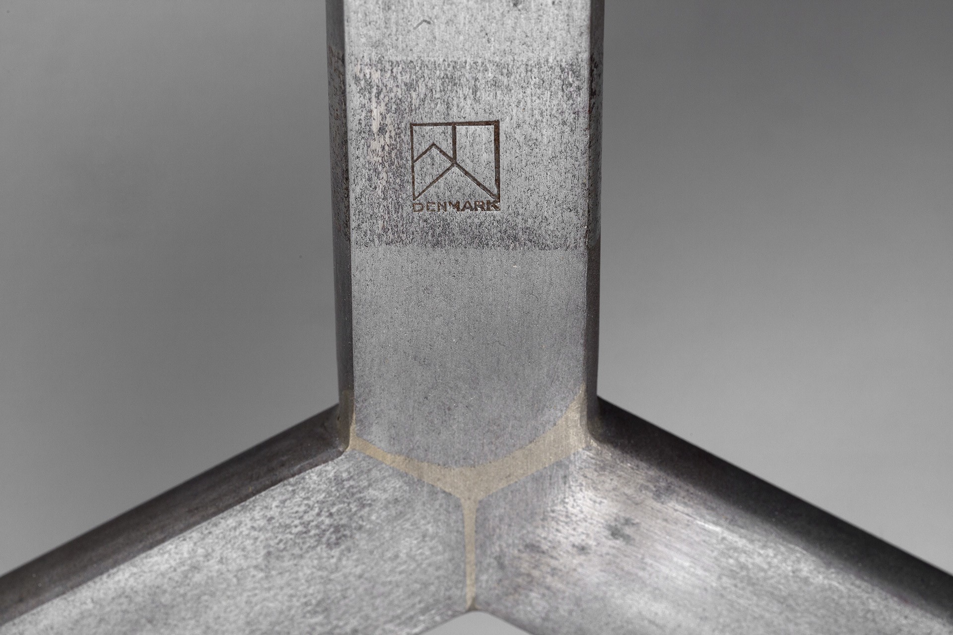 Stool "Pk 33" image 5