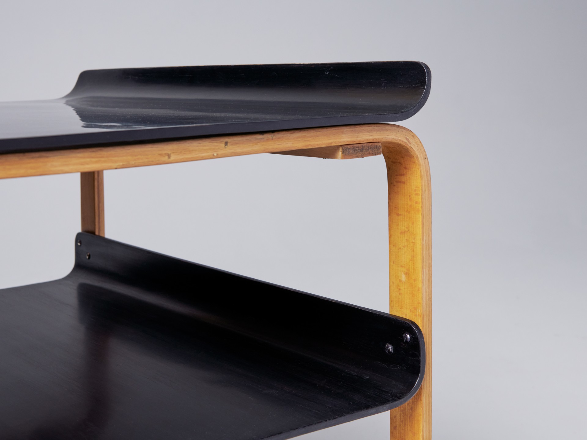 'Paimio Sanatorium' Coffee Table image 6