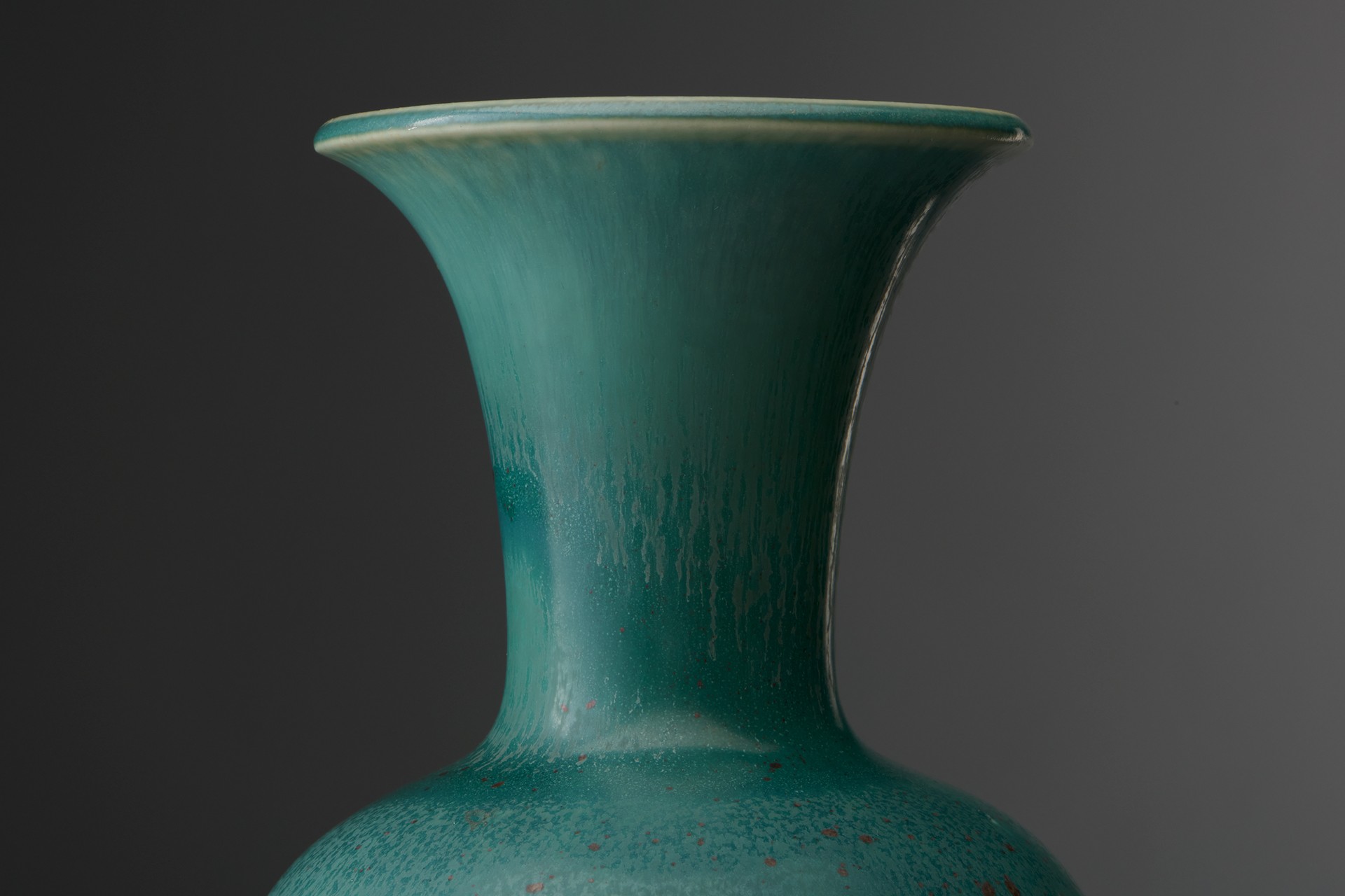 Vase image 3