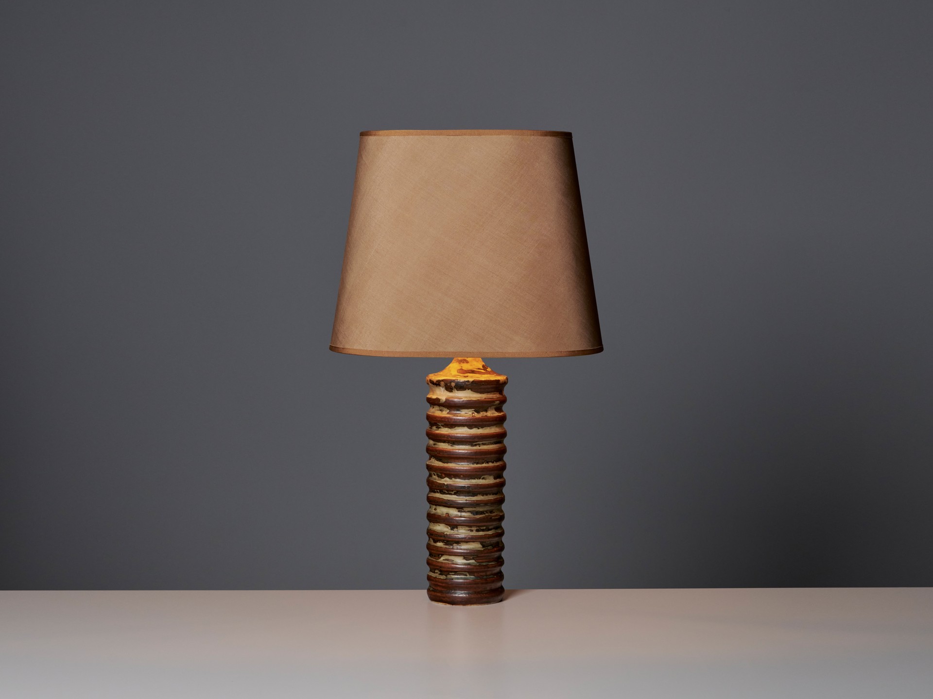 Table Lamp image 3