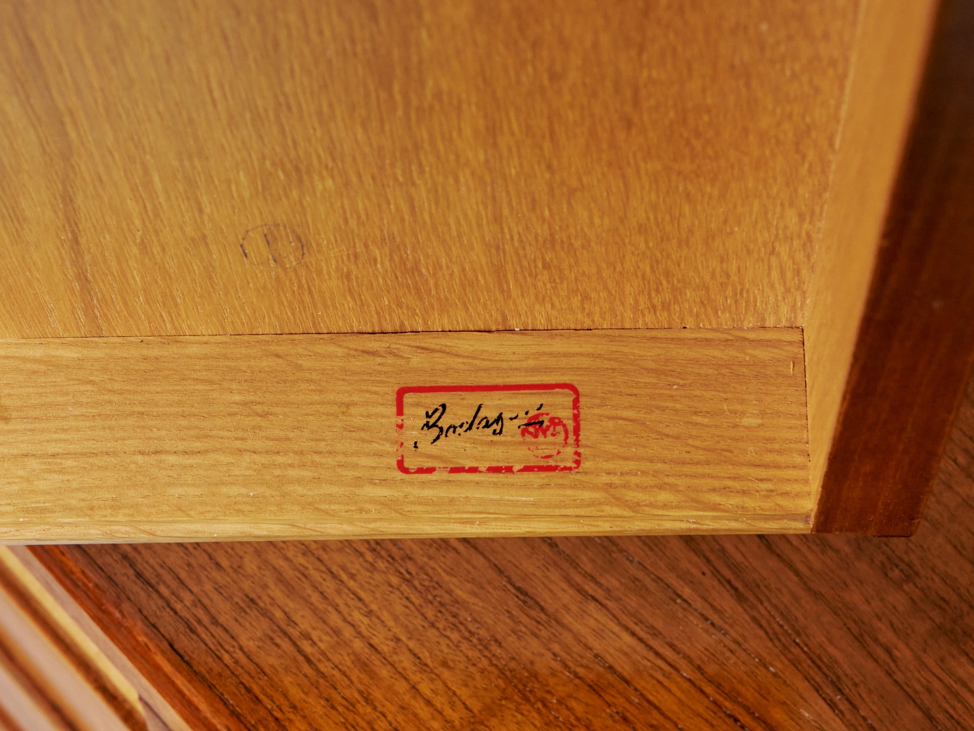 Chest of Drawers image 8