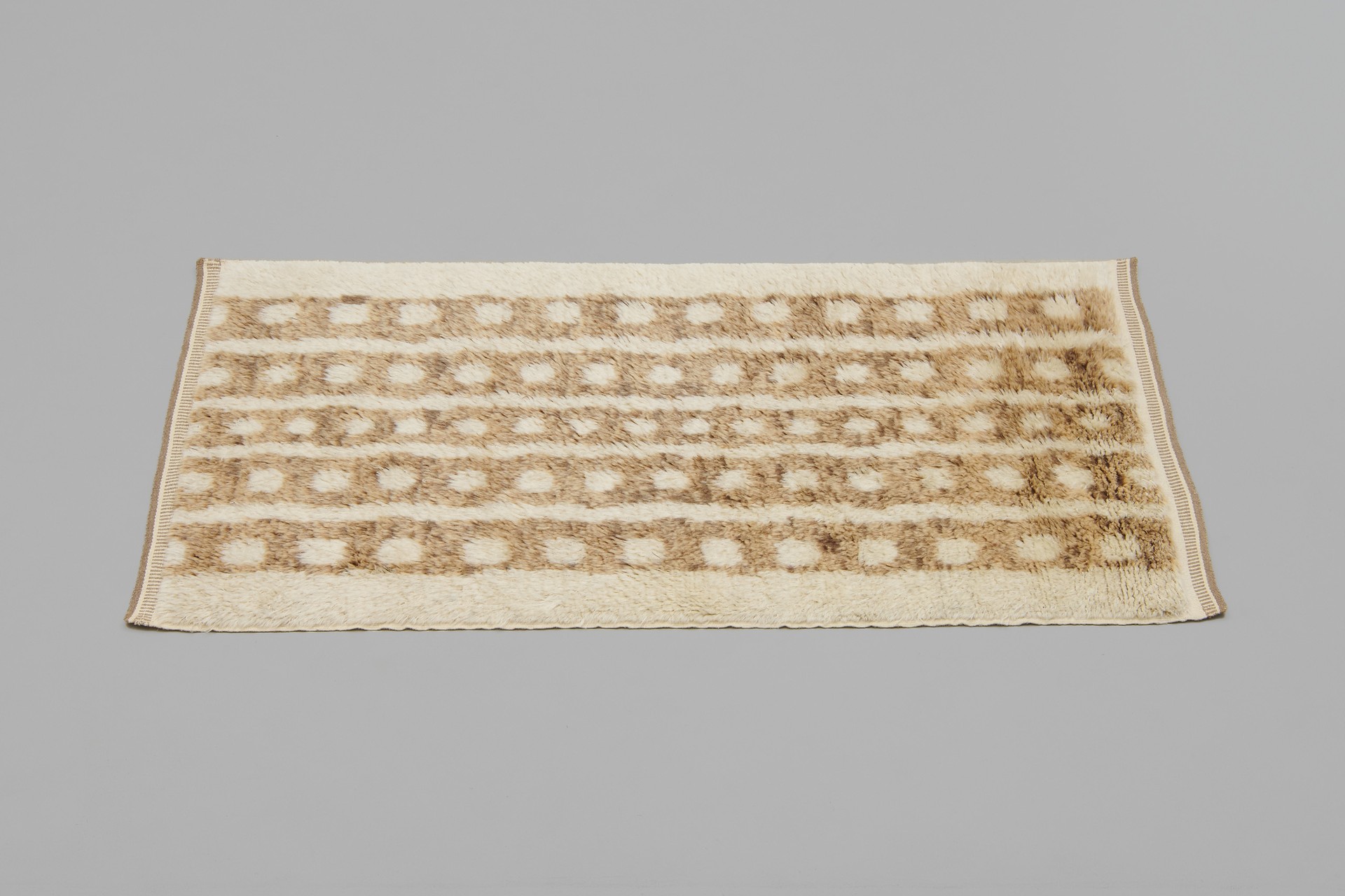 Carpet image 2