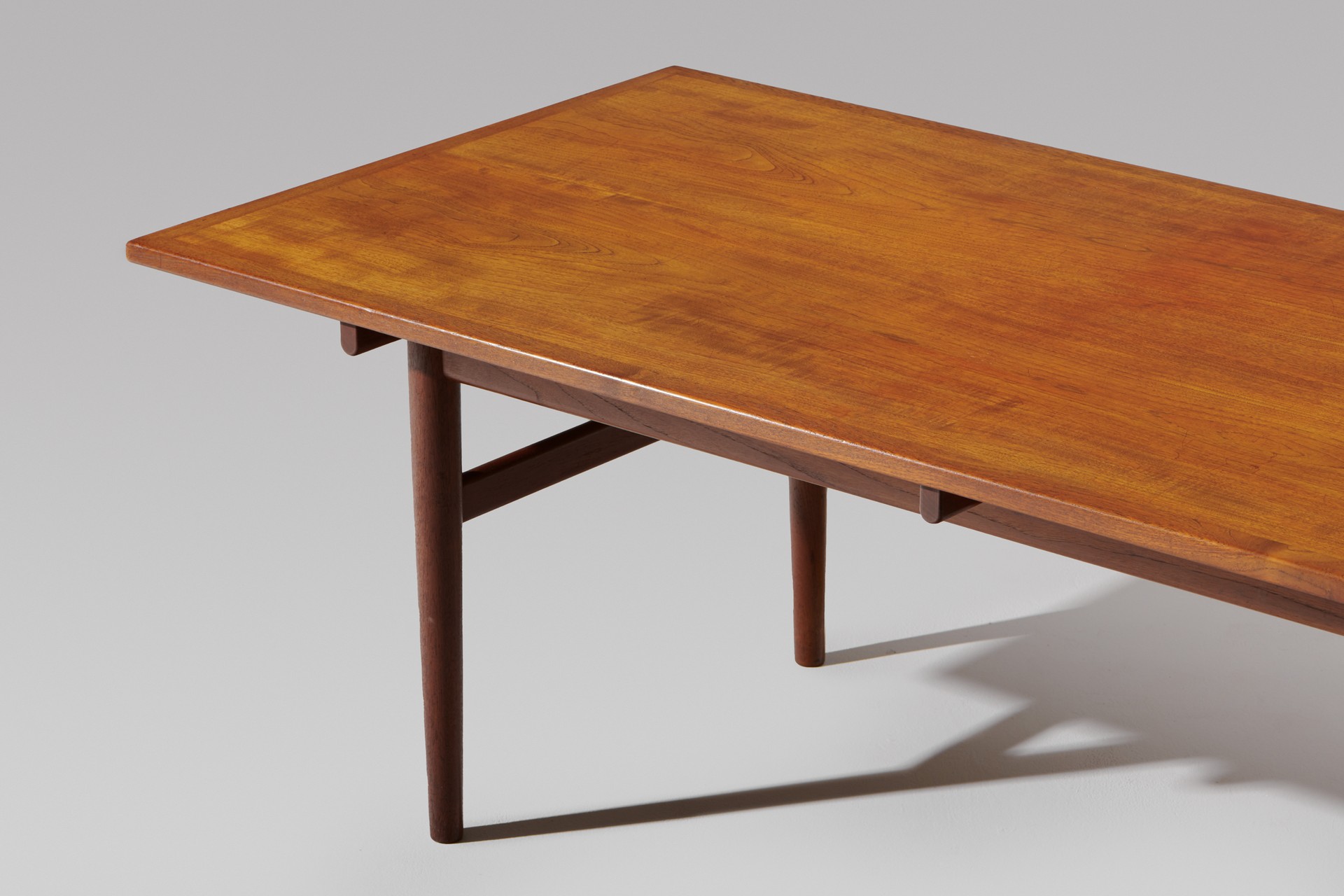Dining Table image 3