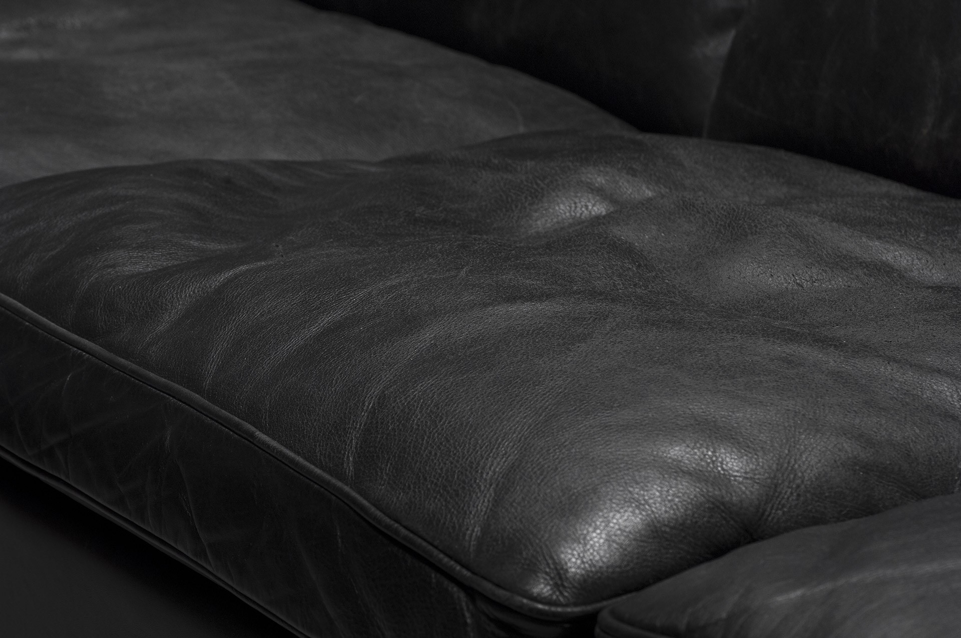 Sofa image 2