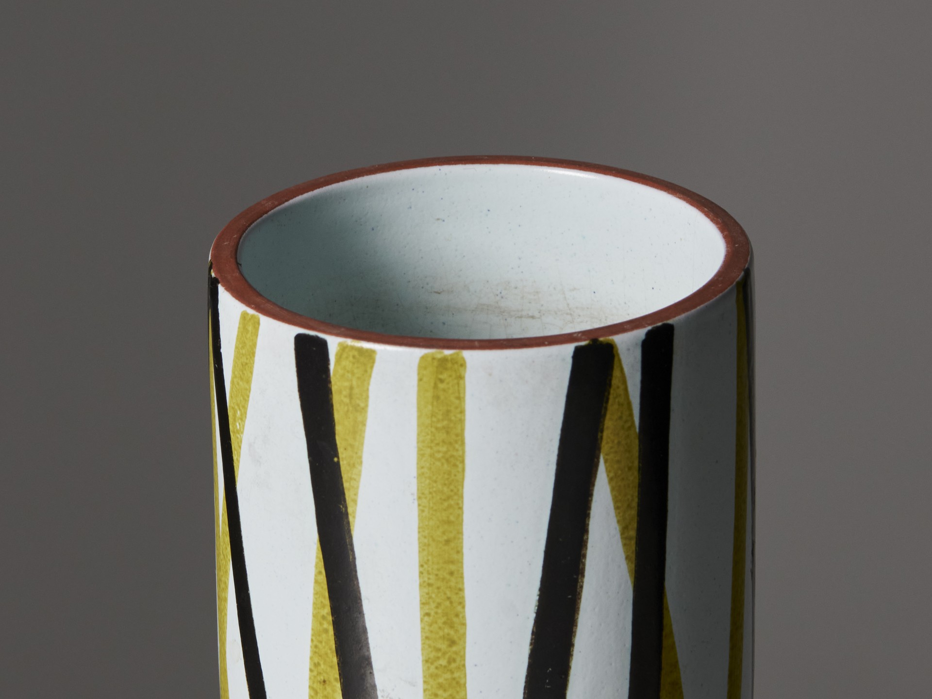 Vase image 5