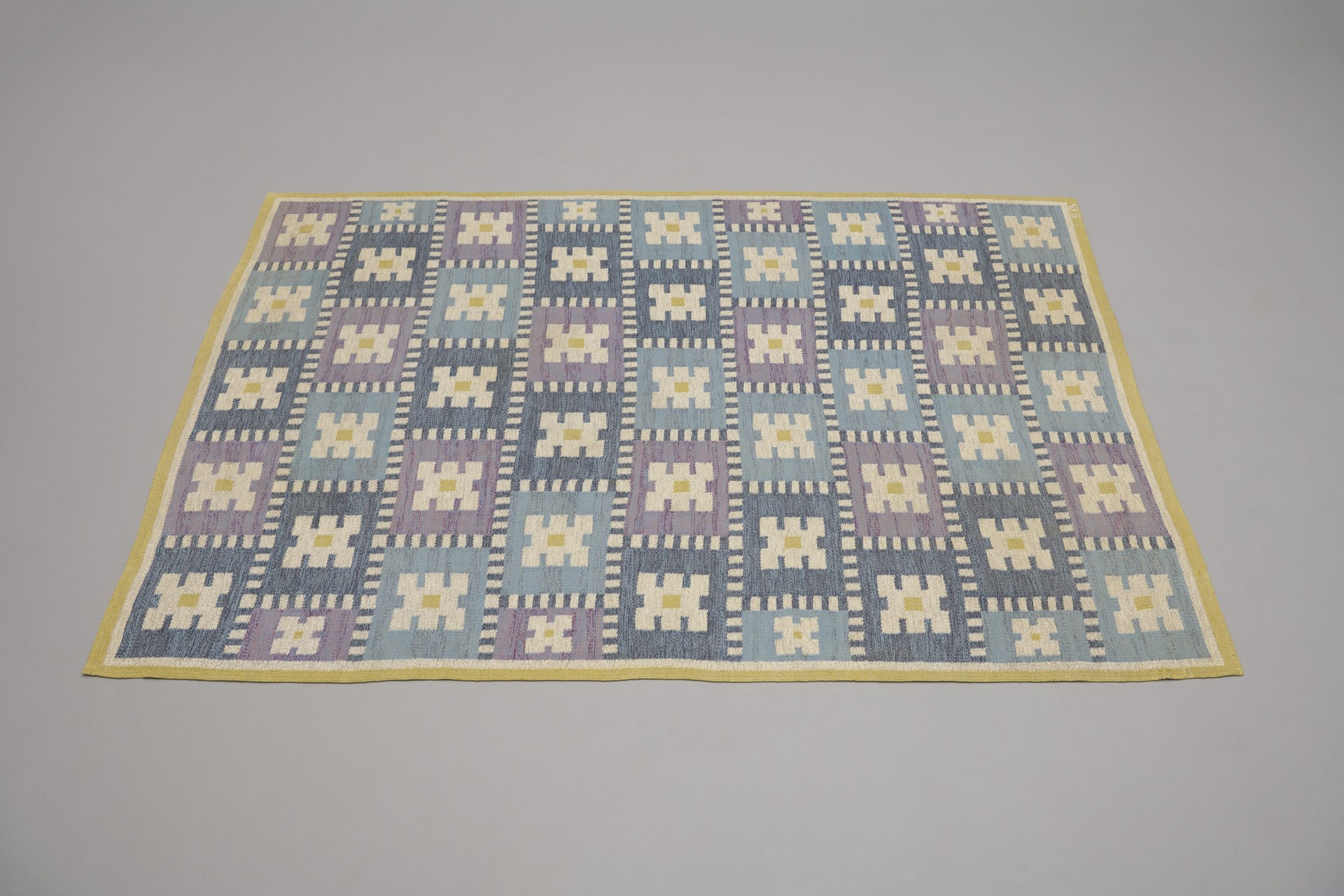 Carpet image 2