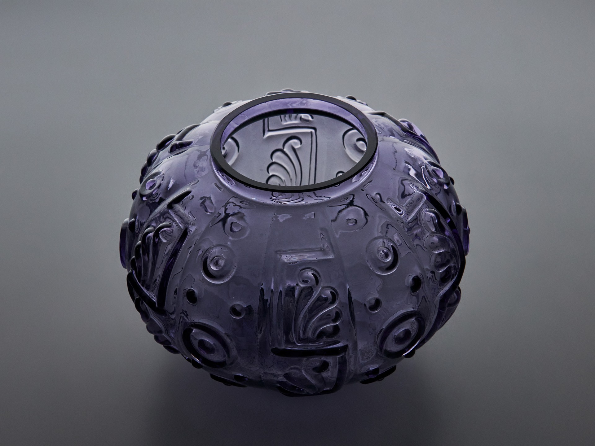 Vase image 3