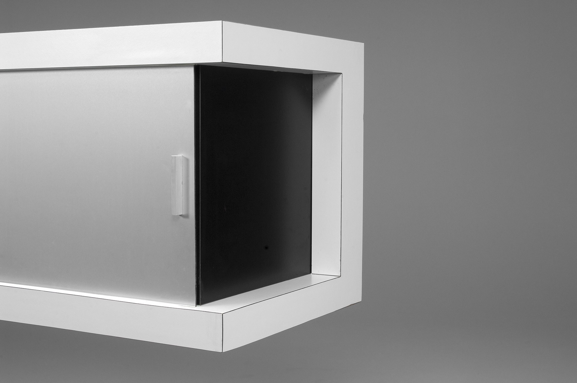 Hanging Cabinet image 3