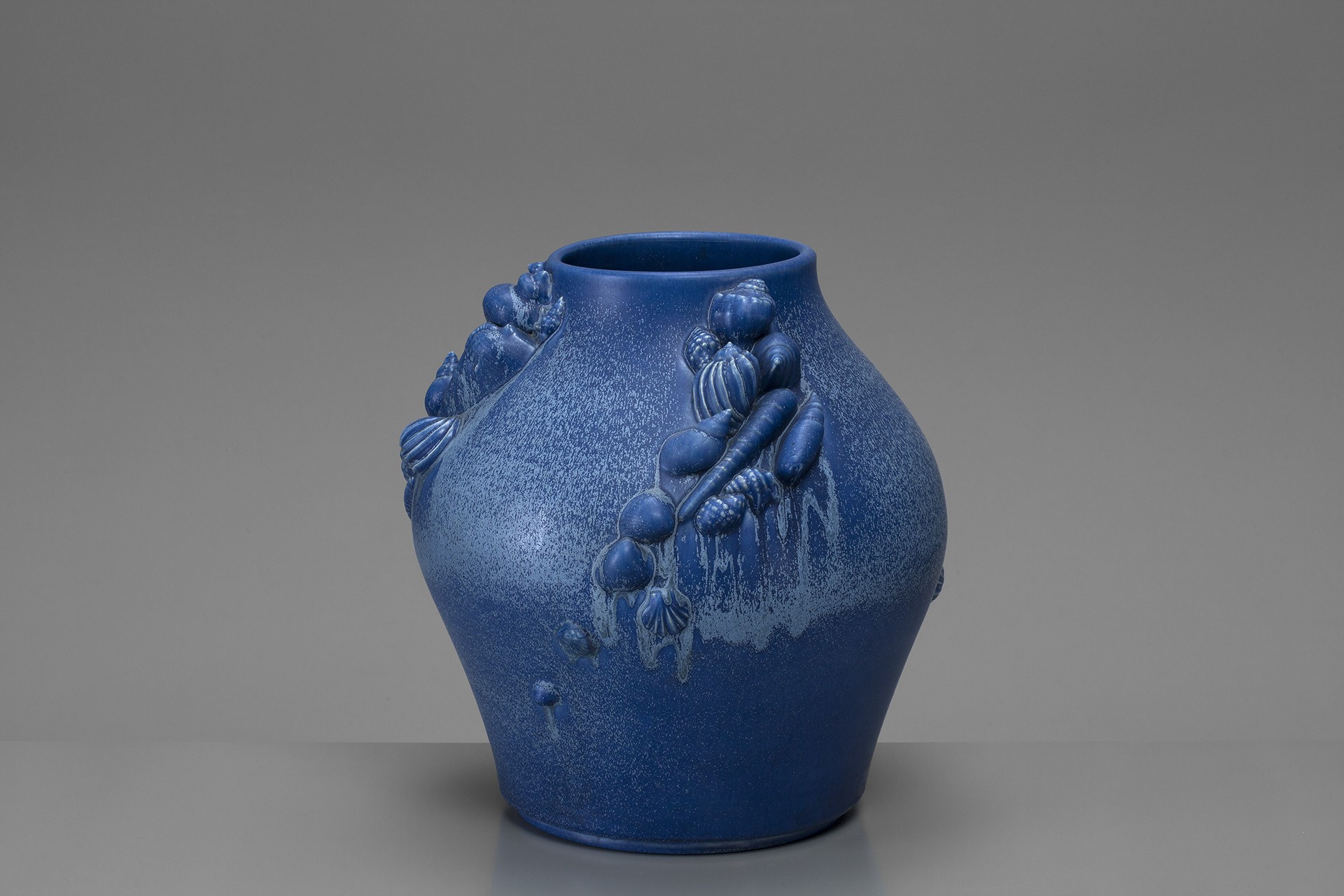 Shell Floor Vase image 3