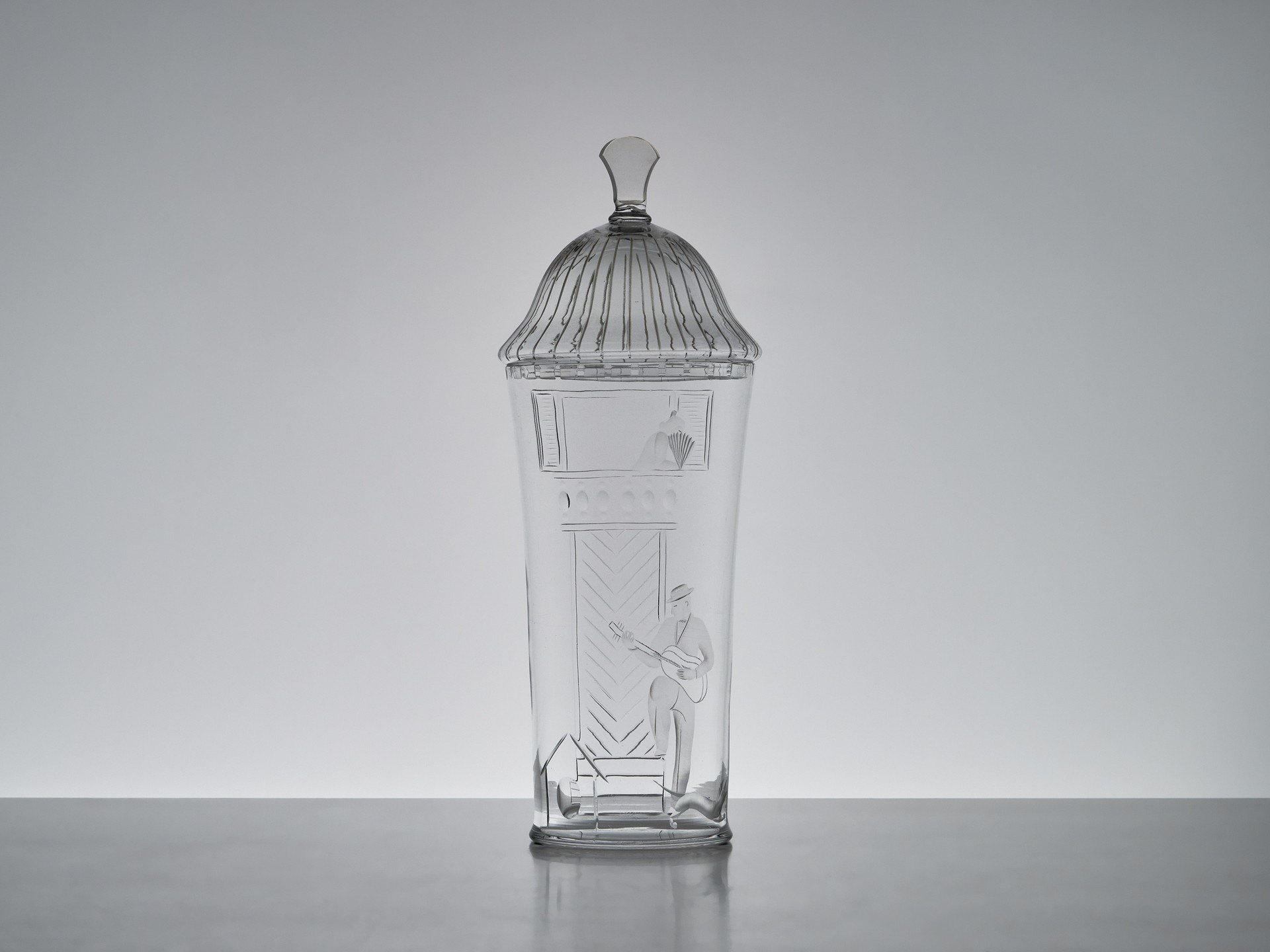 'Spaniard' Vase with Cover image 3
