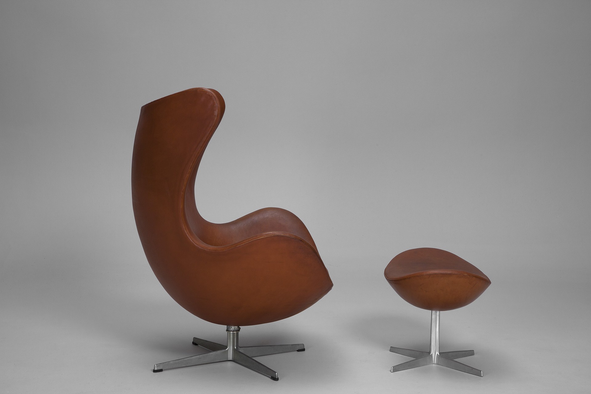 Egg Chair and Stool image 2