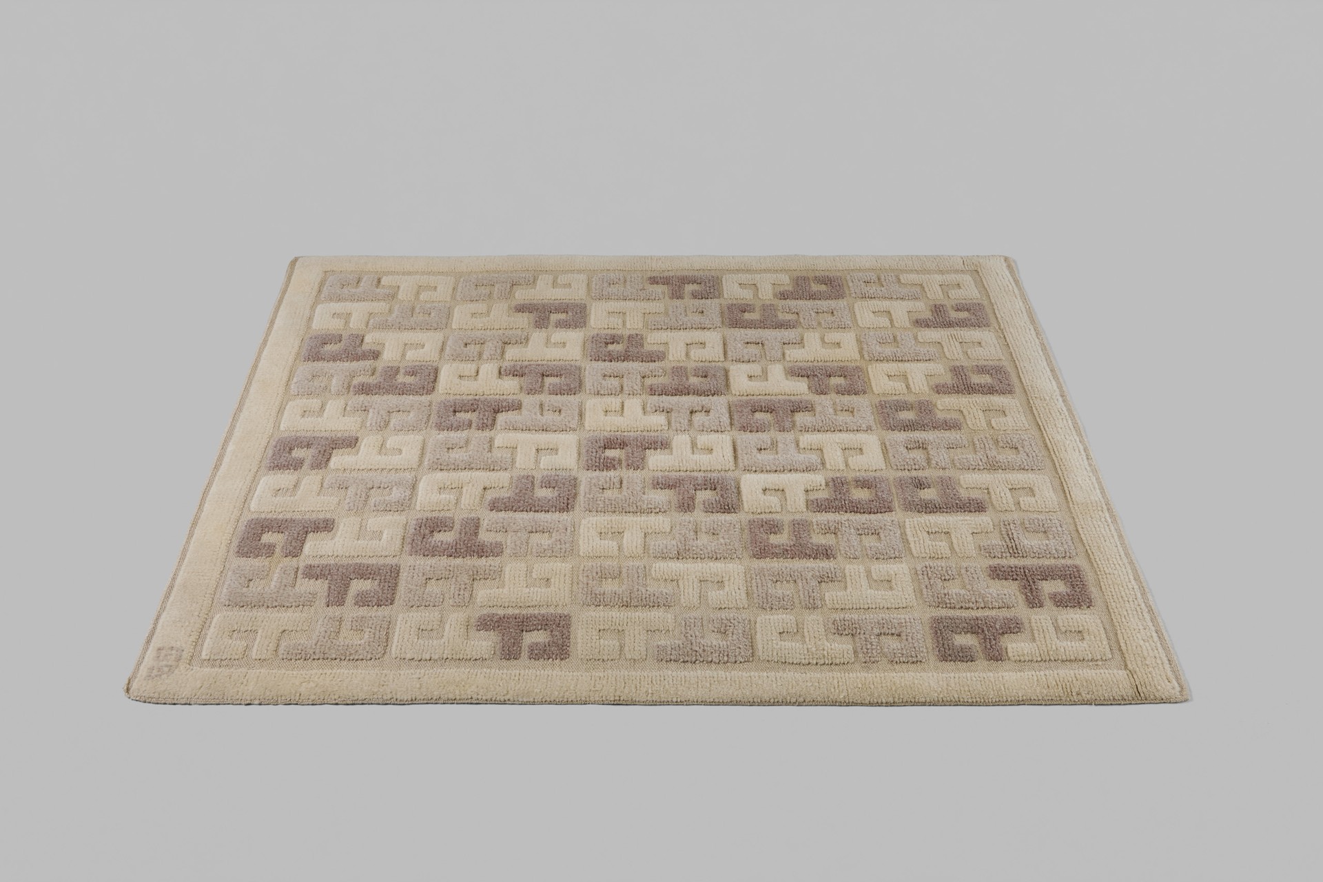Carpet image 2