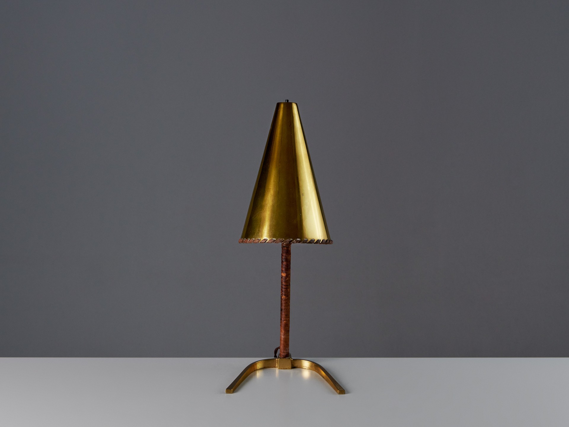 Table Lamp image 3