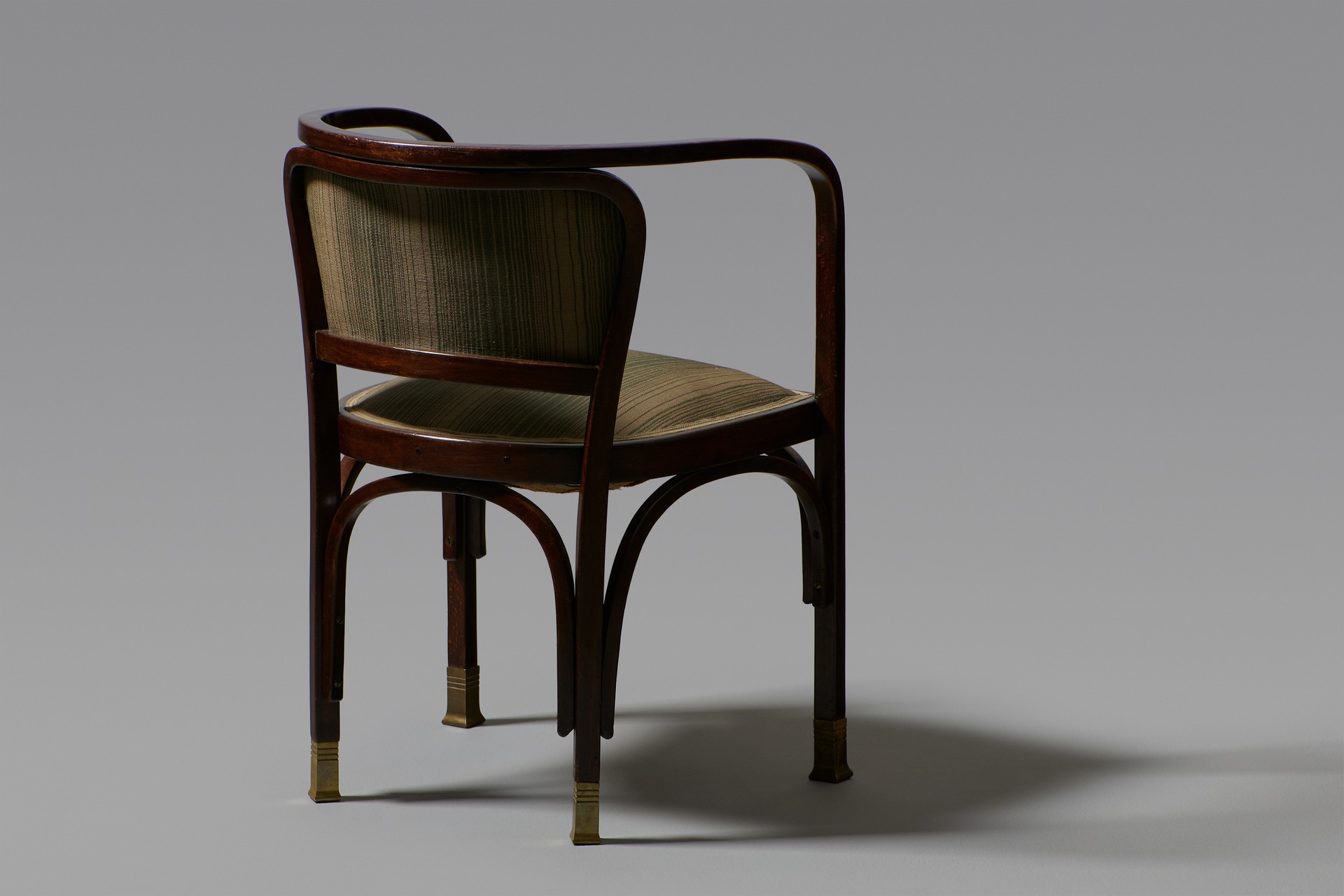 Pair of Armchairs, Model no. 715/F image 3