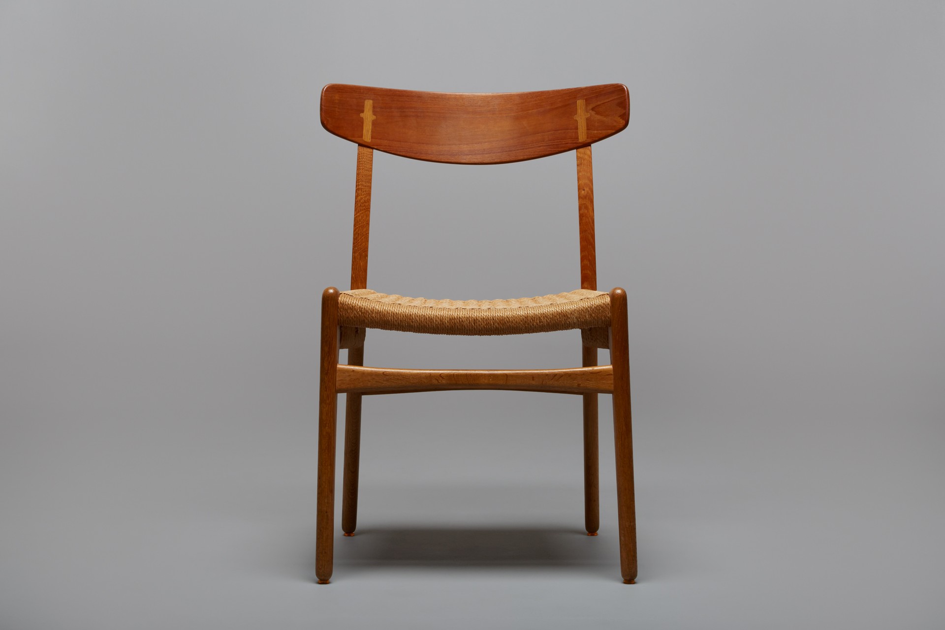 Set of Eight Dining Chairs, Model no. CH 23 image 4