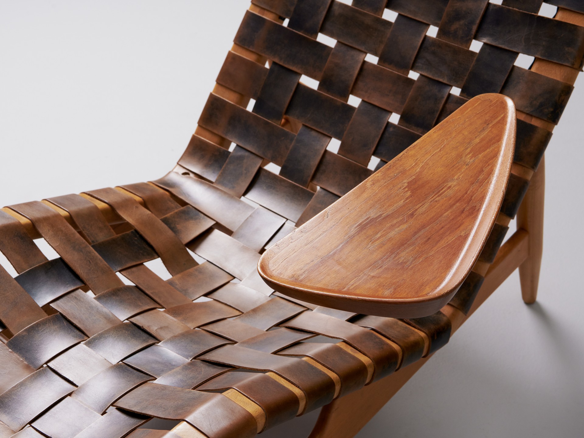Lounge Chair image 9