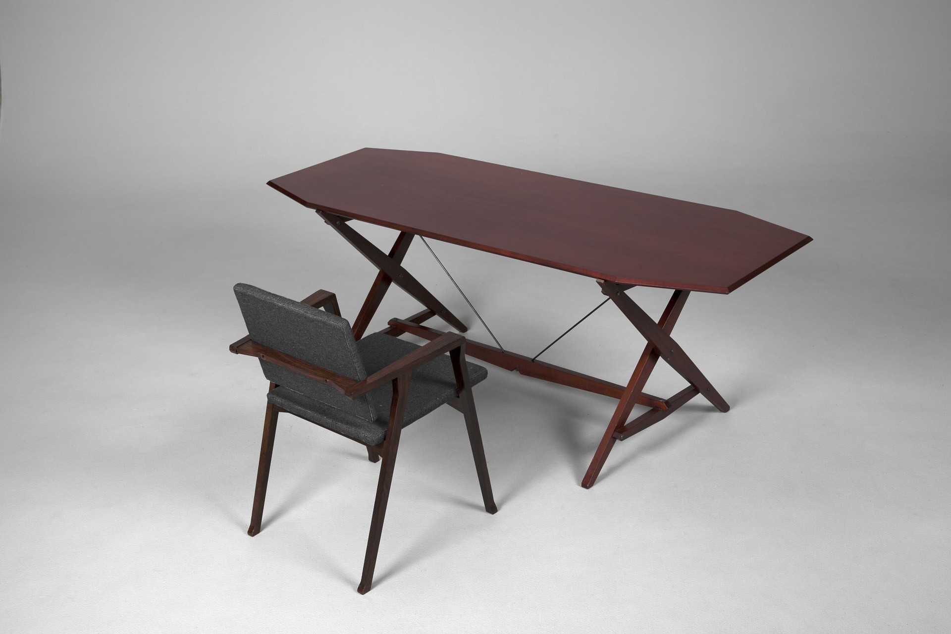 TL2 Table or Desk image 2
