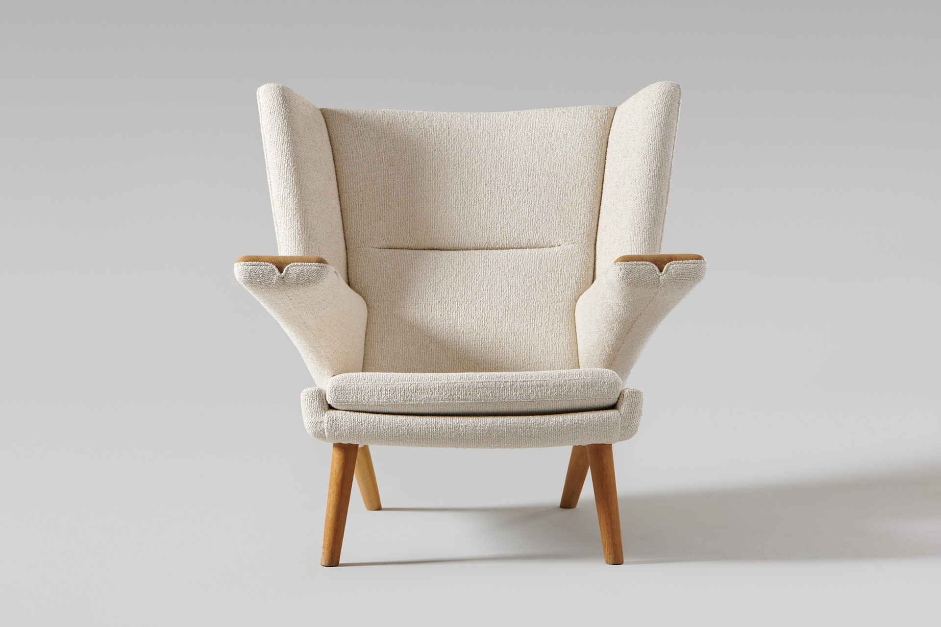 'New Papa Bear' Armchair image 3
