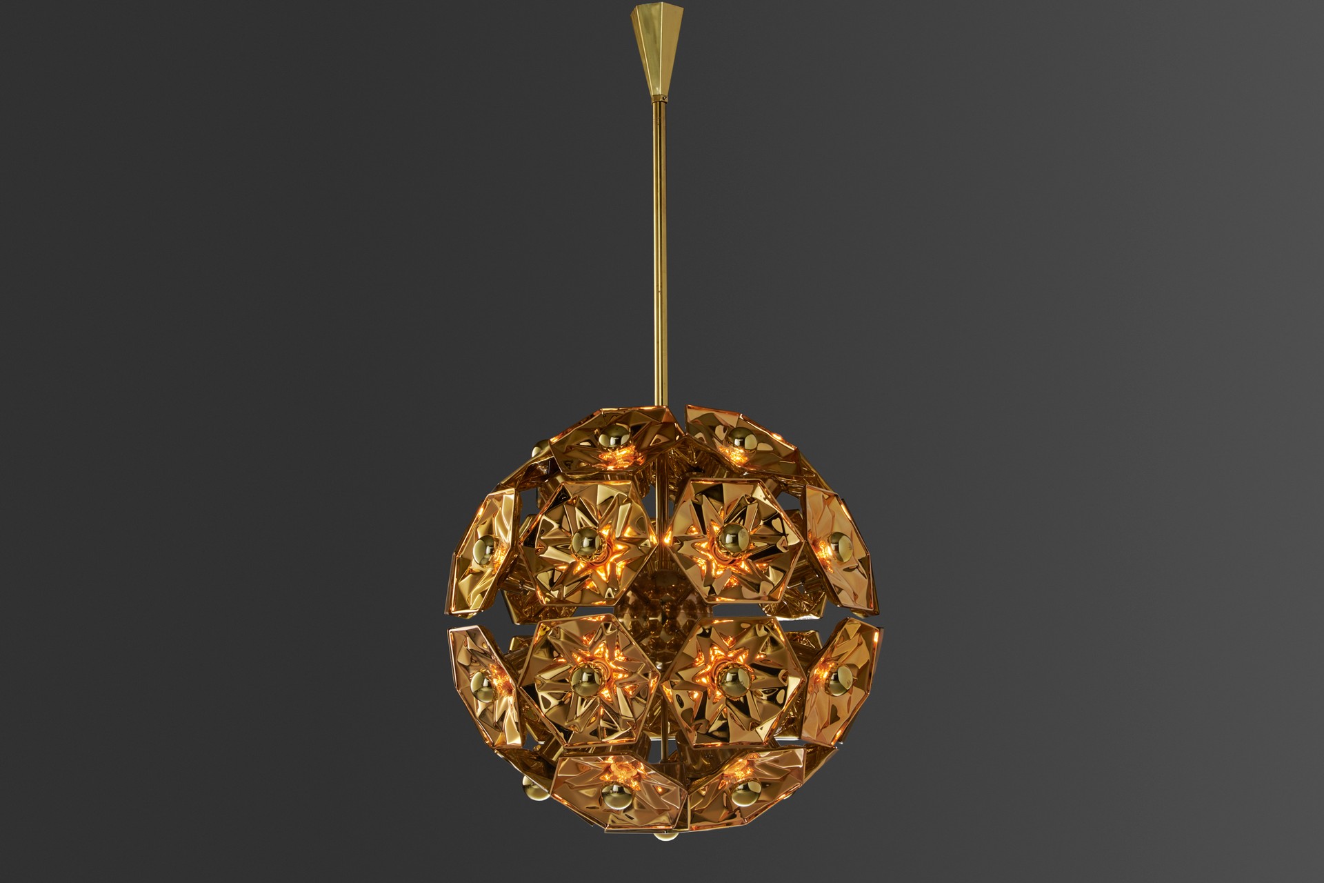 Chandelier image 2