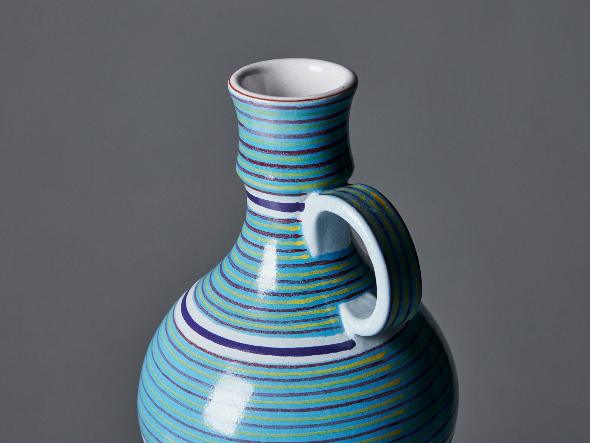 Vase image 4