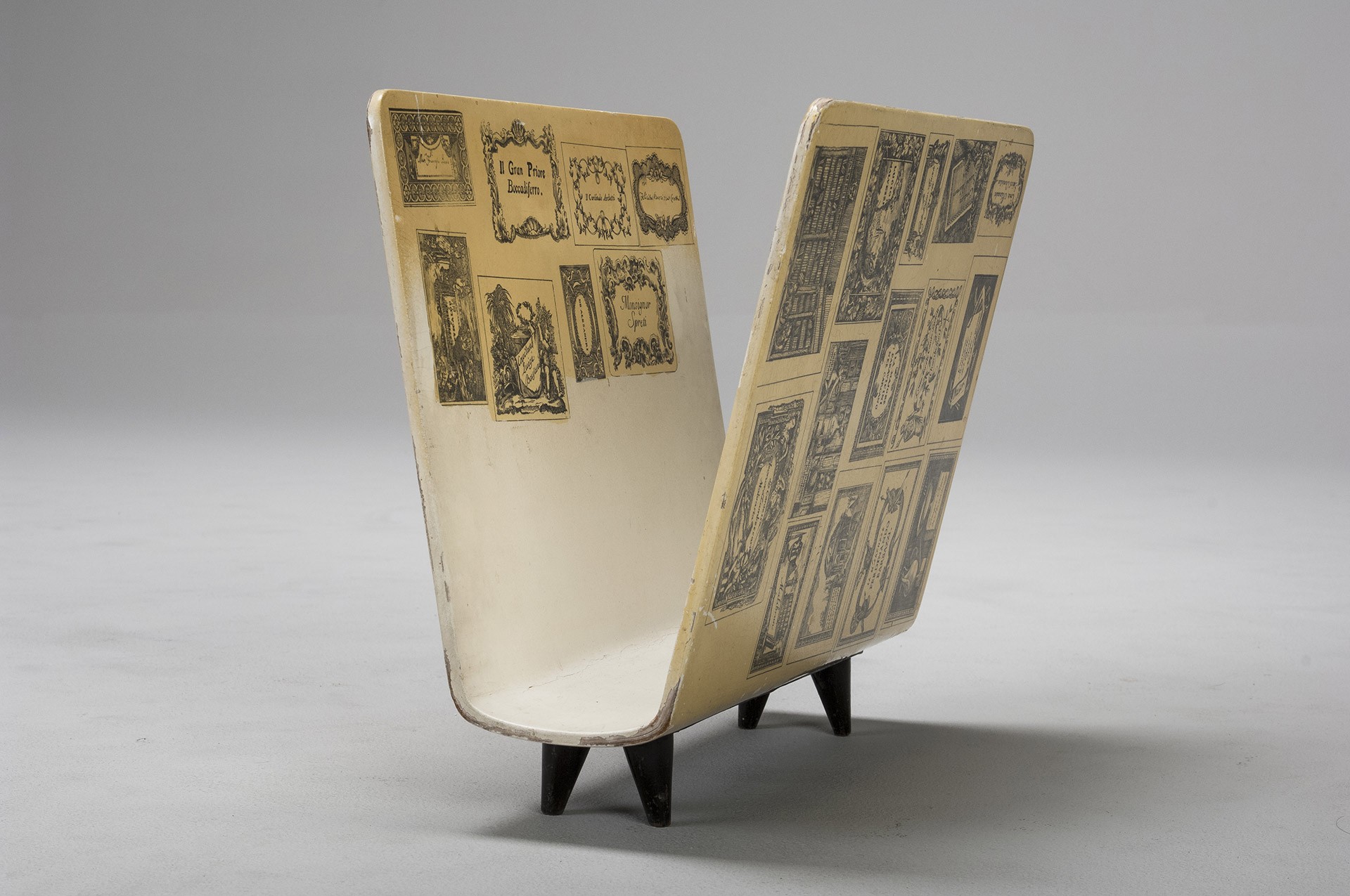 Magazine Rack