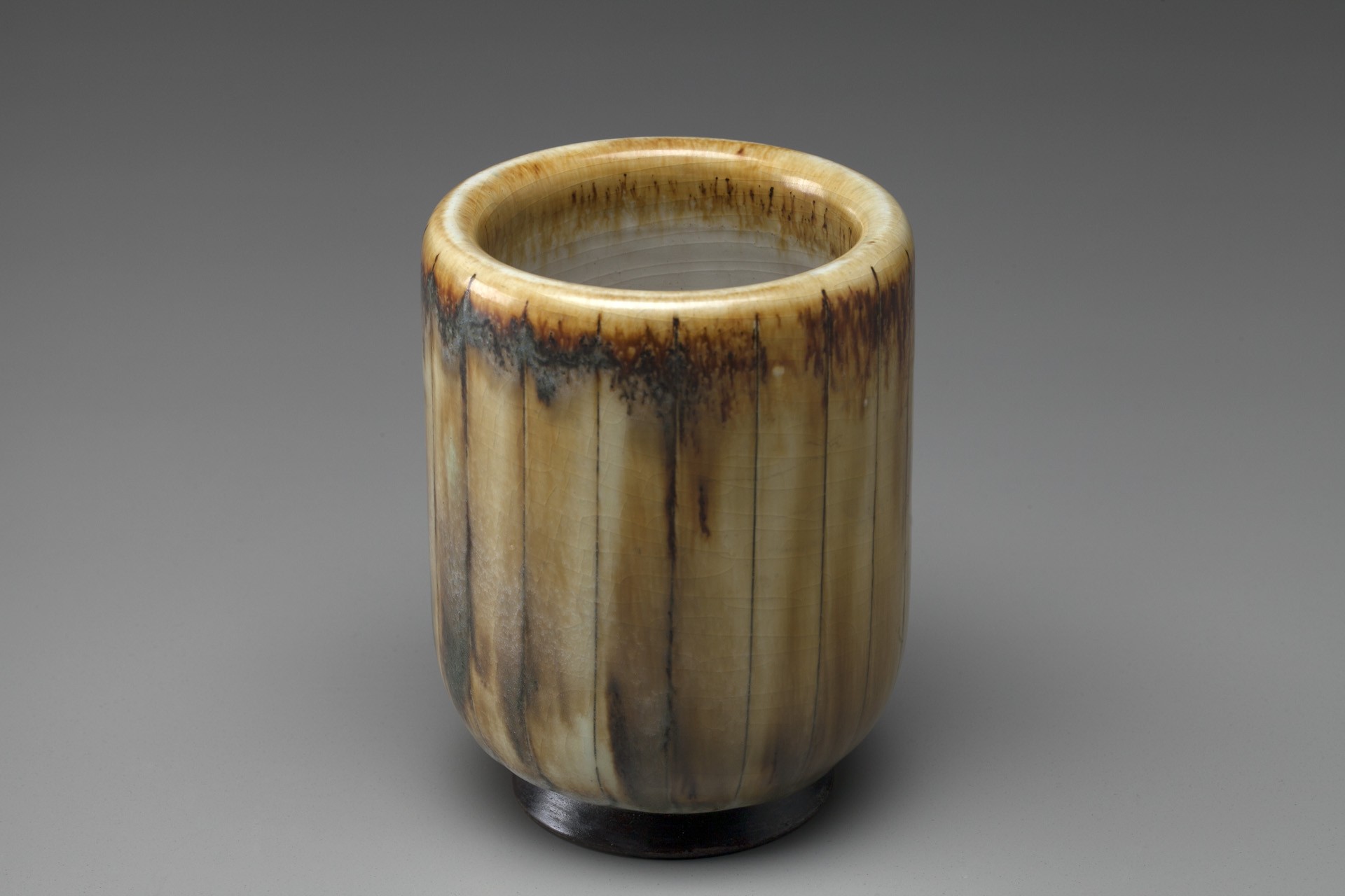 Vase image 2