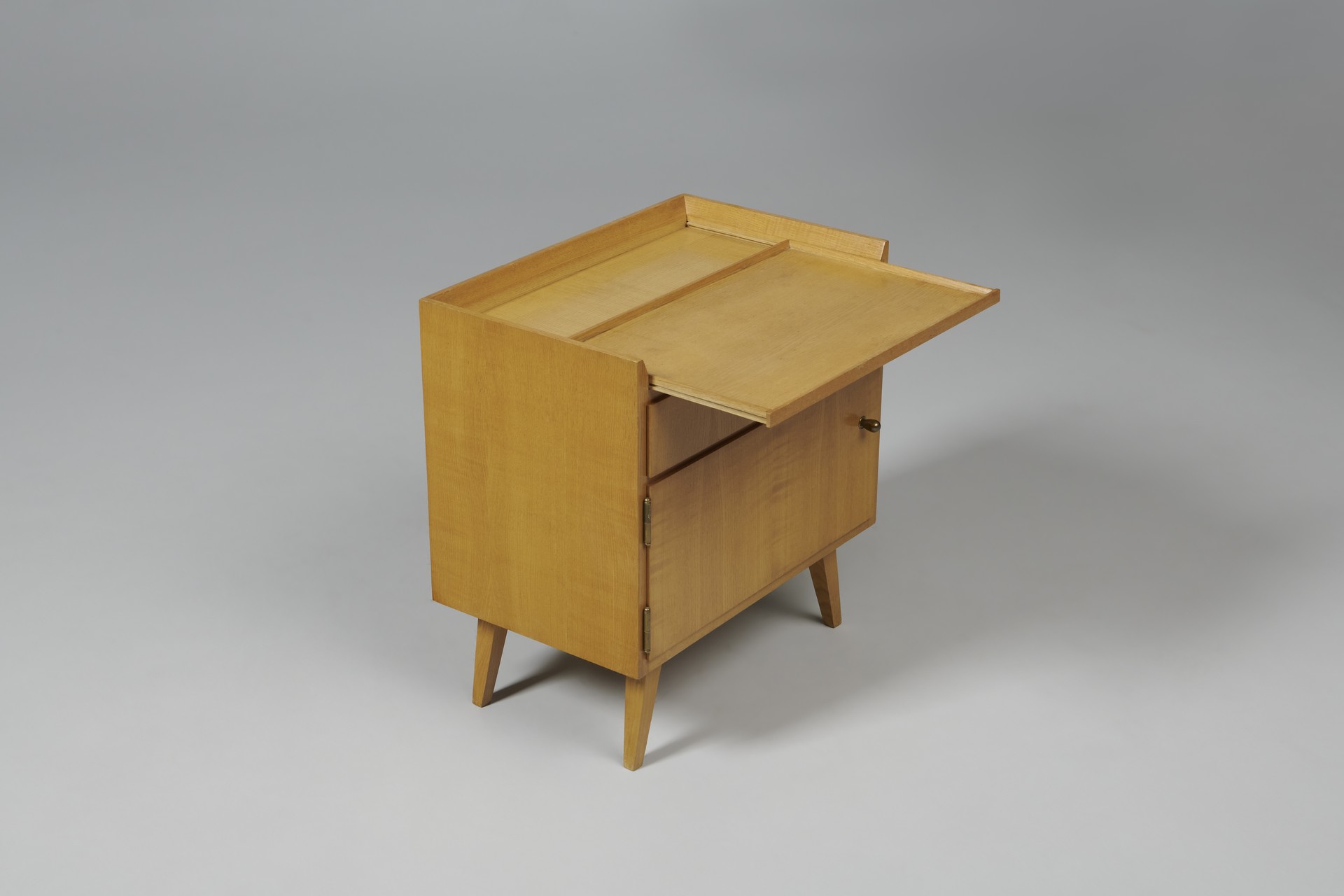 Pair of Bedside Tables image 6