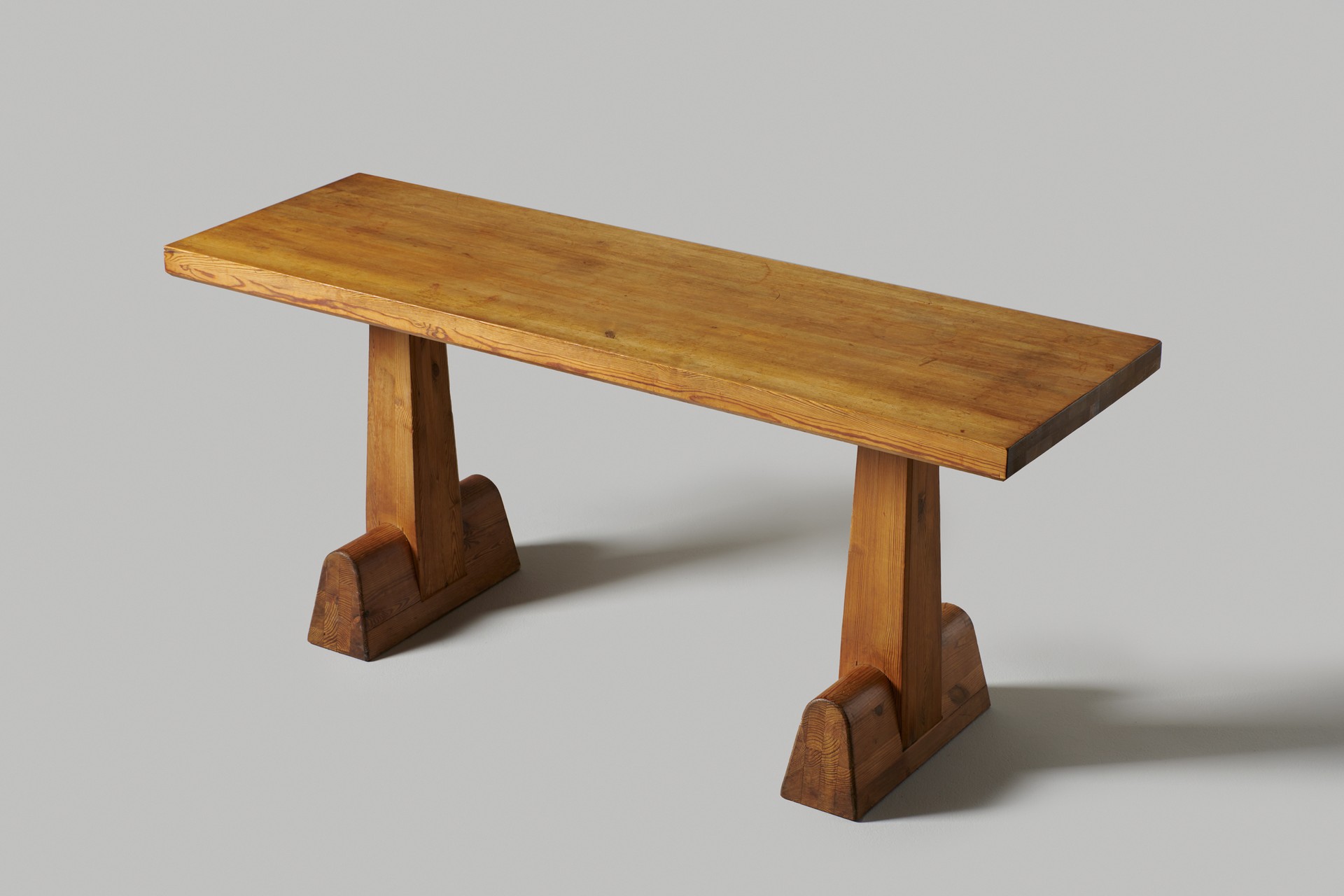 "Utö" Table