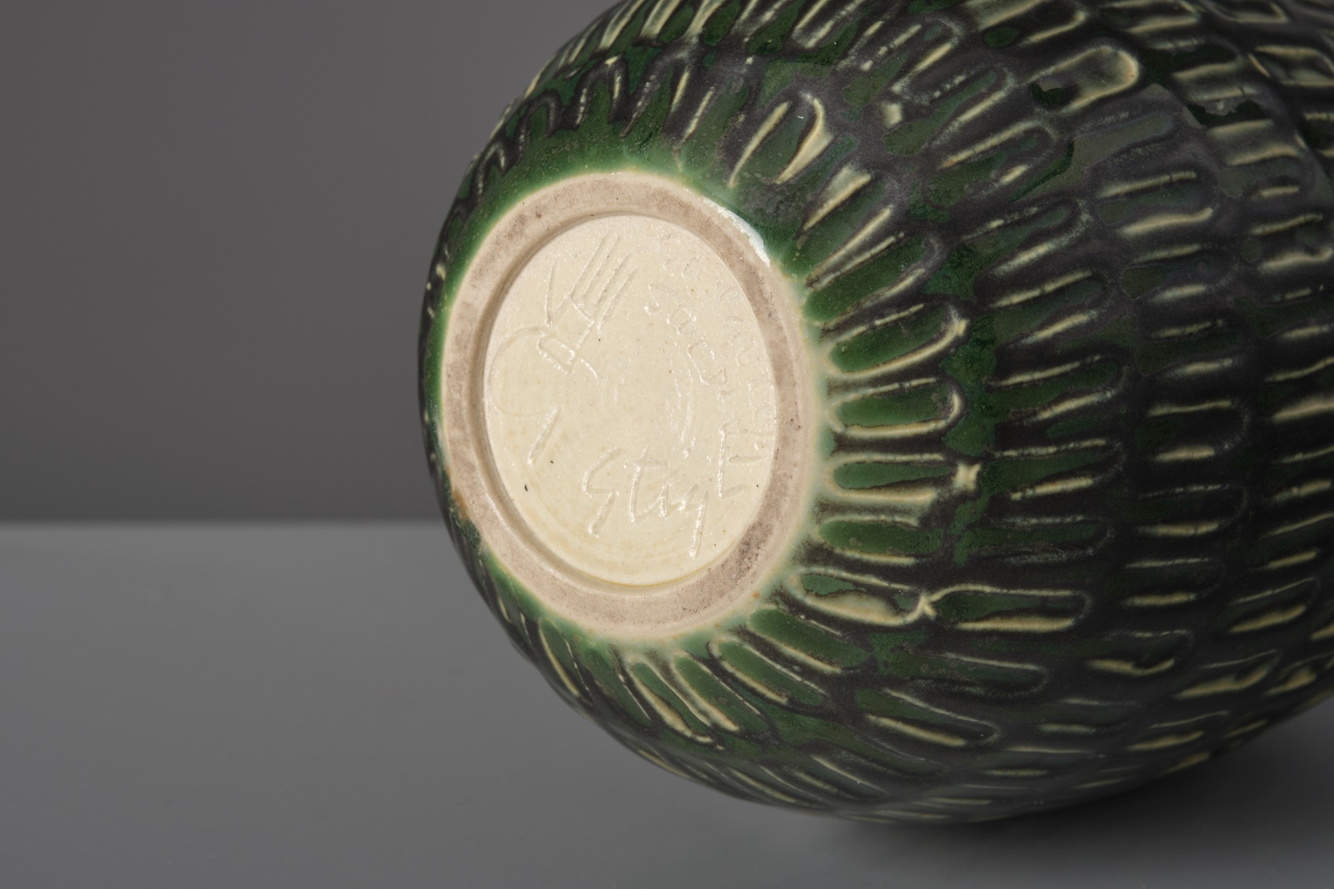 Stig Lindberg Vase image 4